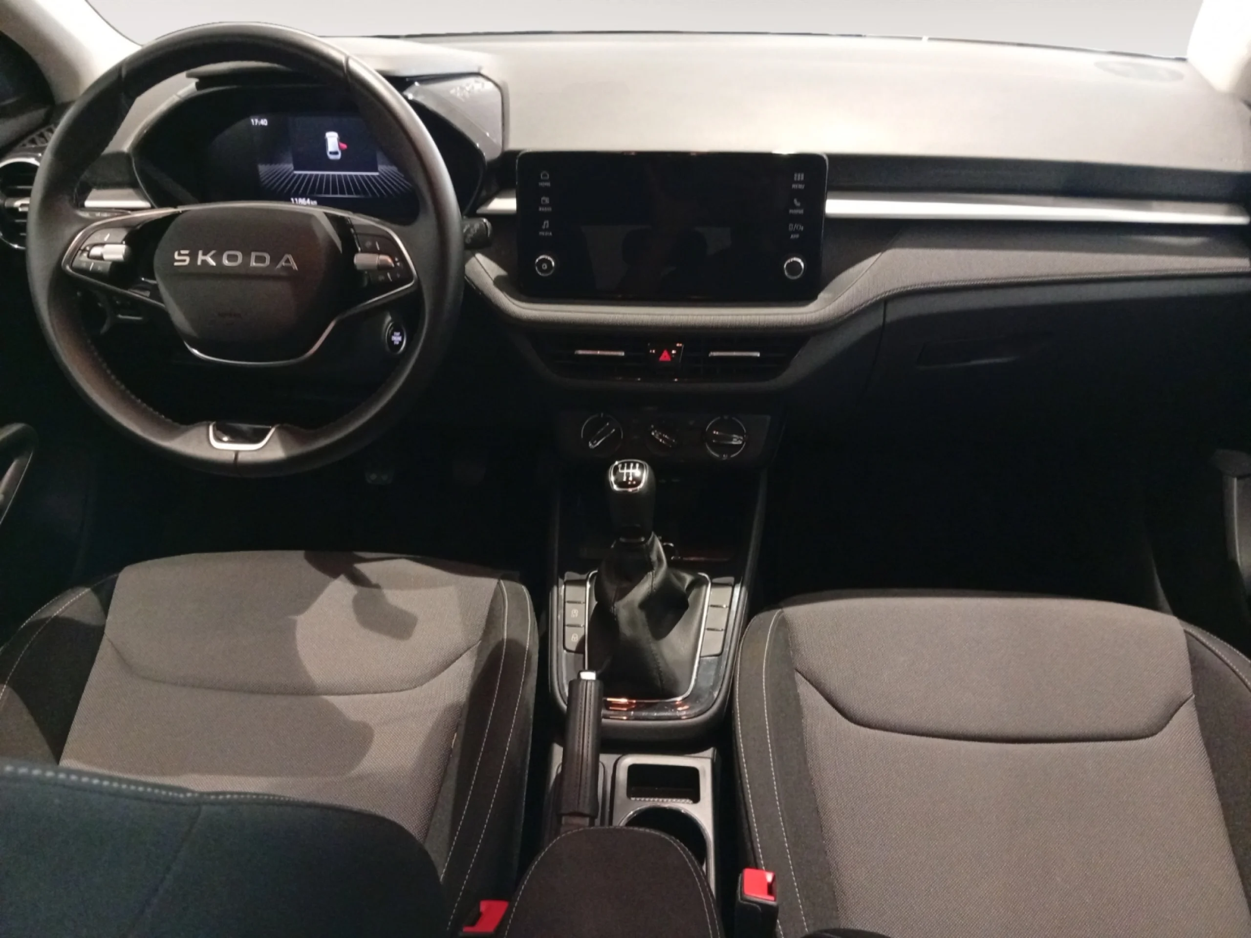 SKODA FABIA 1.0 TSI 70KW (95CV) DESIGN - Foto 4