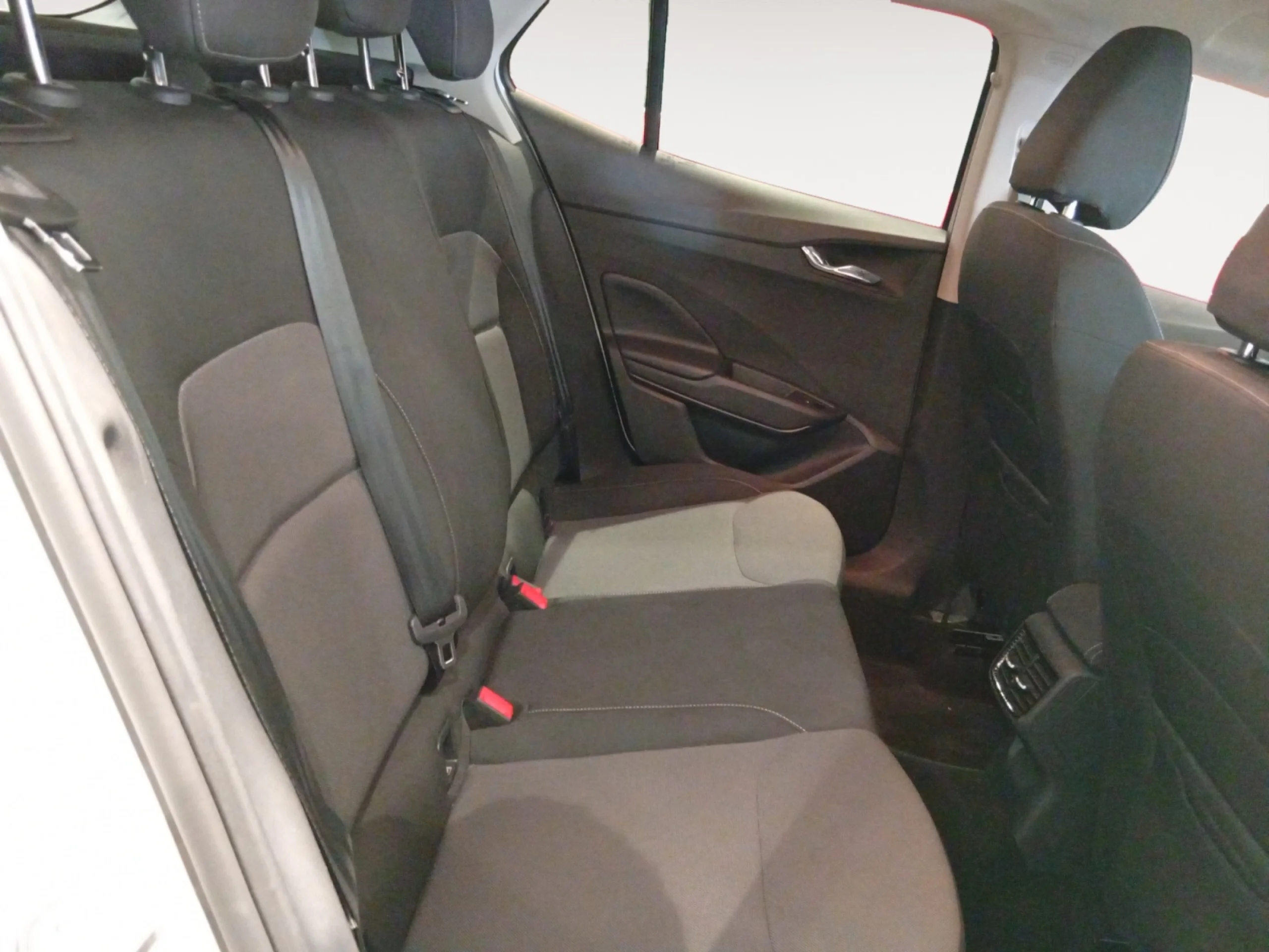 SKODA FABIA 1.0 TSI 70KW (95CV) DESIGN - Foto 6