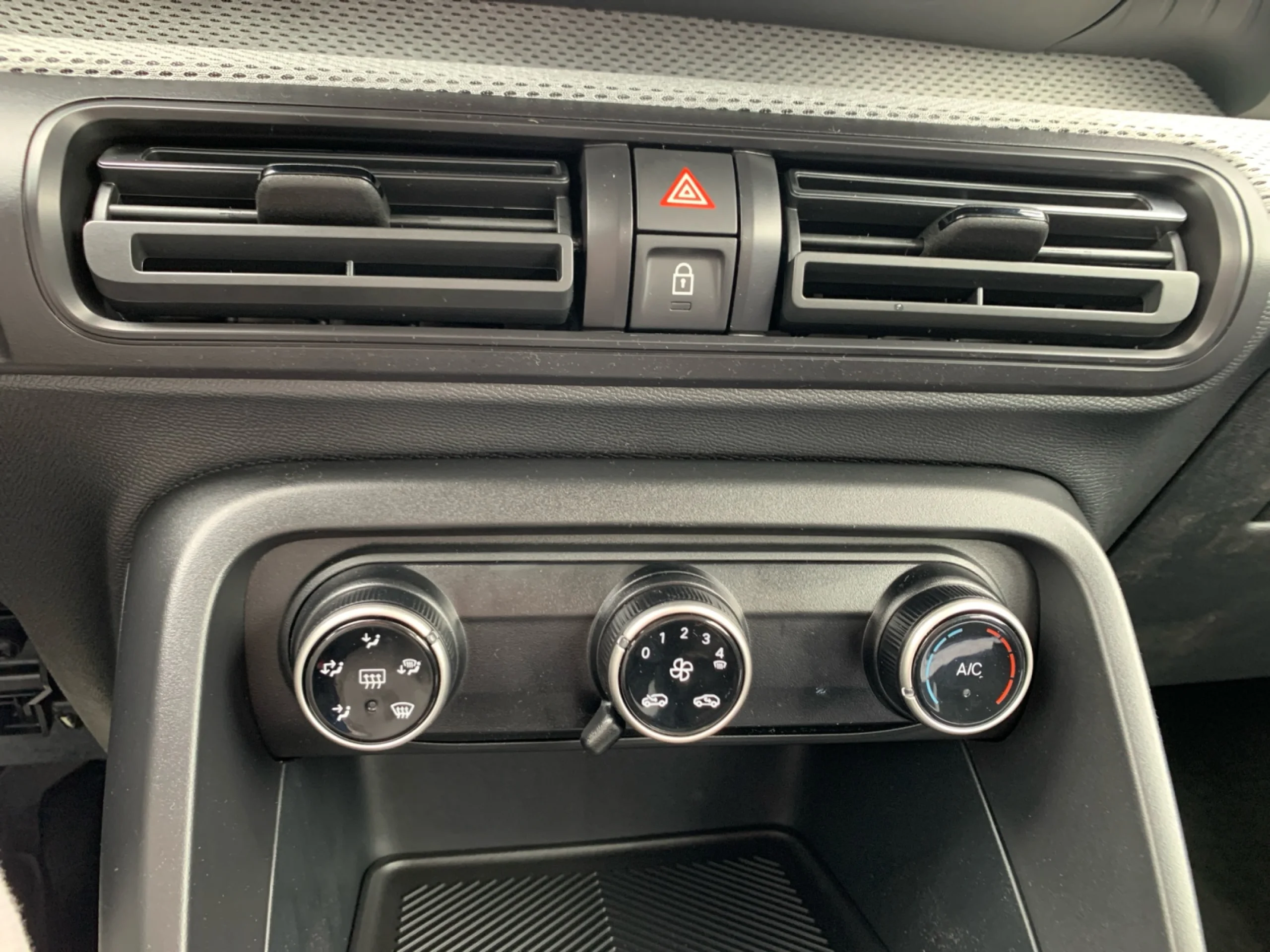 CITROEN C3 TURBO 100 PLUS - Foto 13