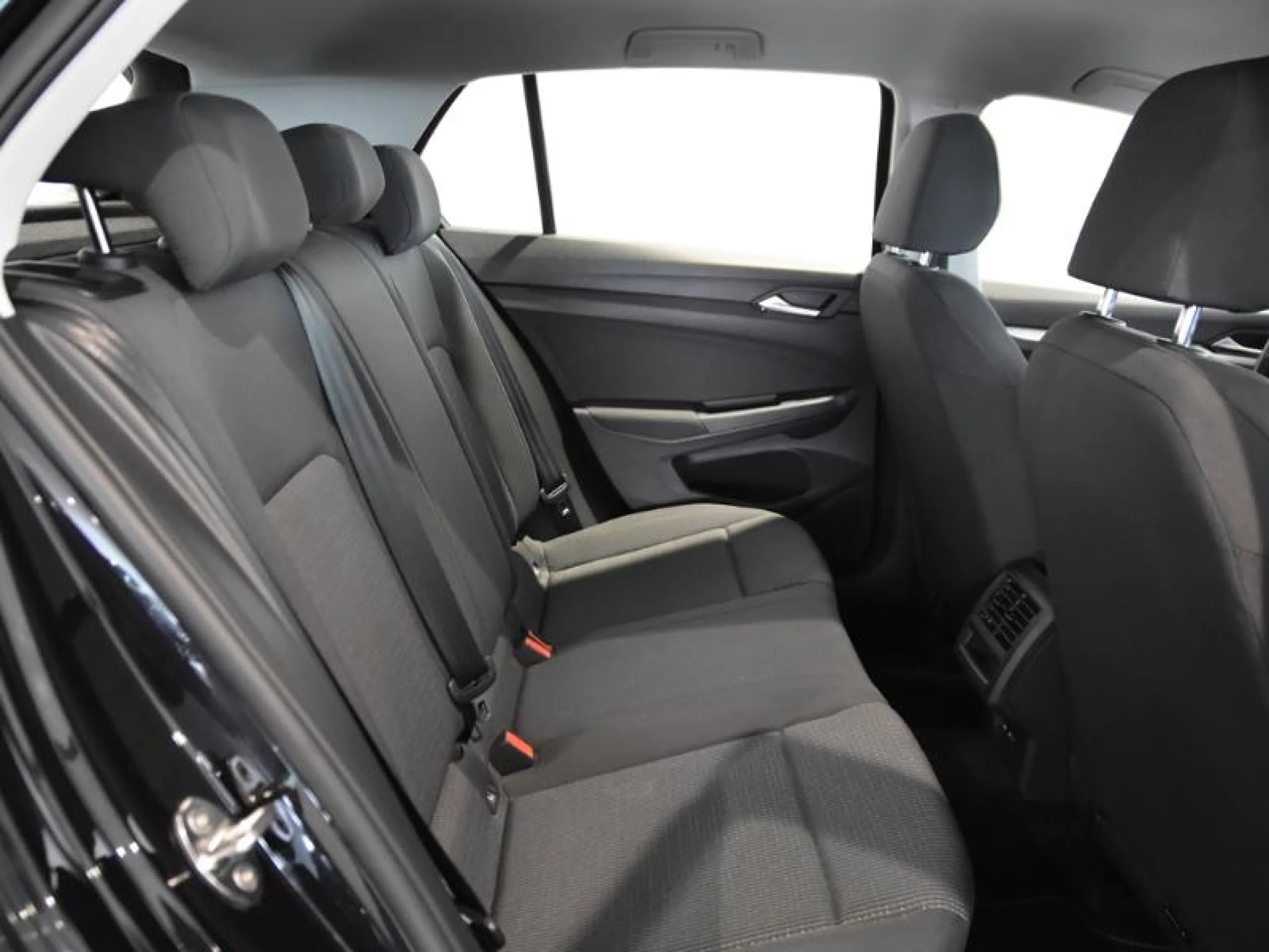 VOLKSWAGEN GOLF 1.0 ETSI 81KW (110CV) DSG - Foto 6