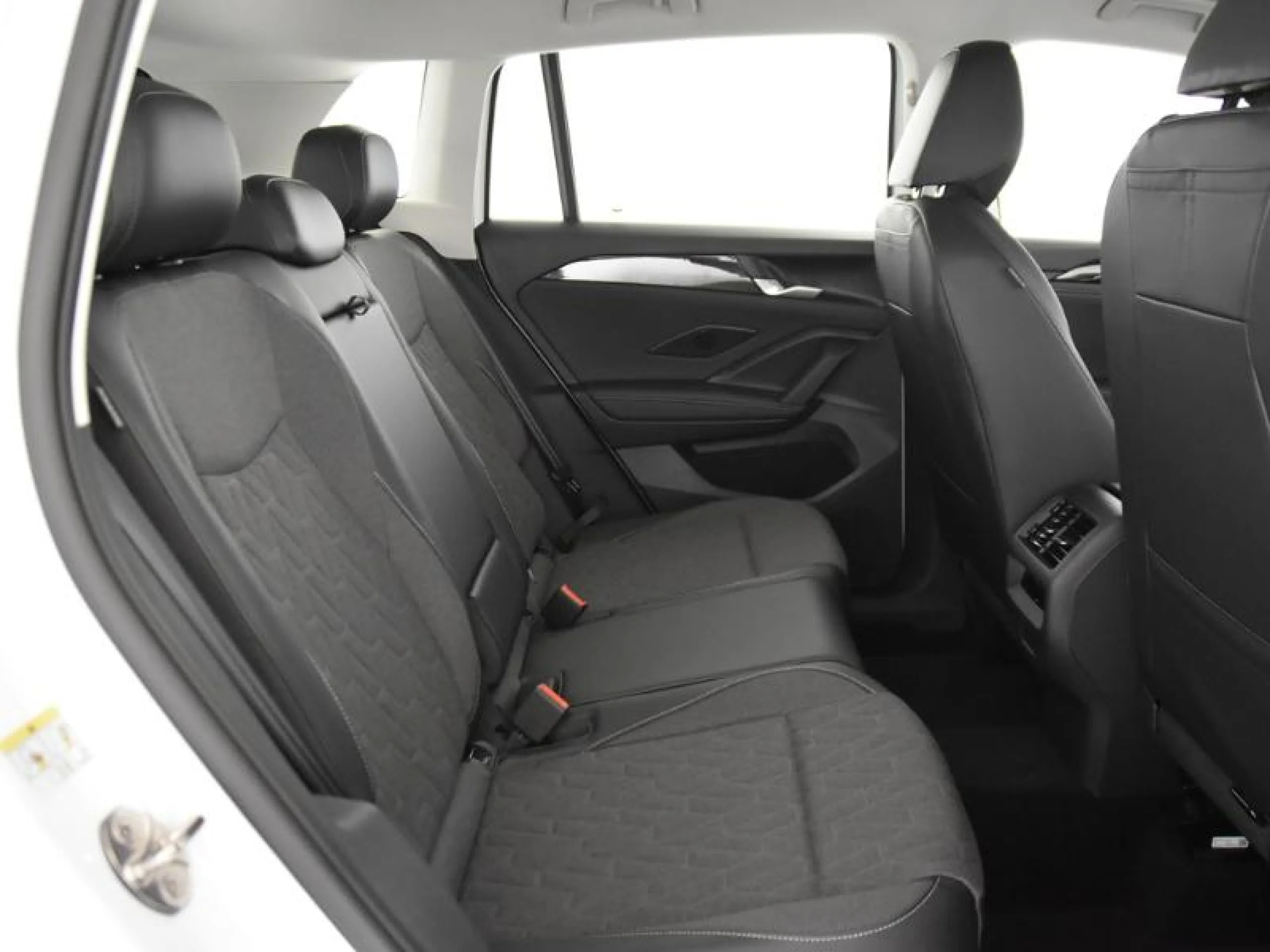 VOLKSWAGEN TIGUAN TIGUAN MATCH  1.5 ETSI 110 KW (150 CV)  AUTOMÁTICO DSG 7 VEL. - Foto 6