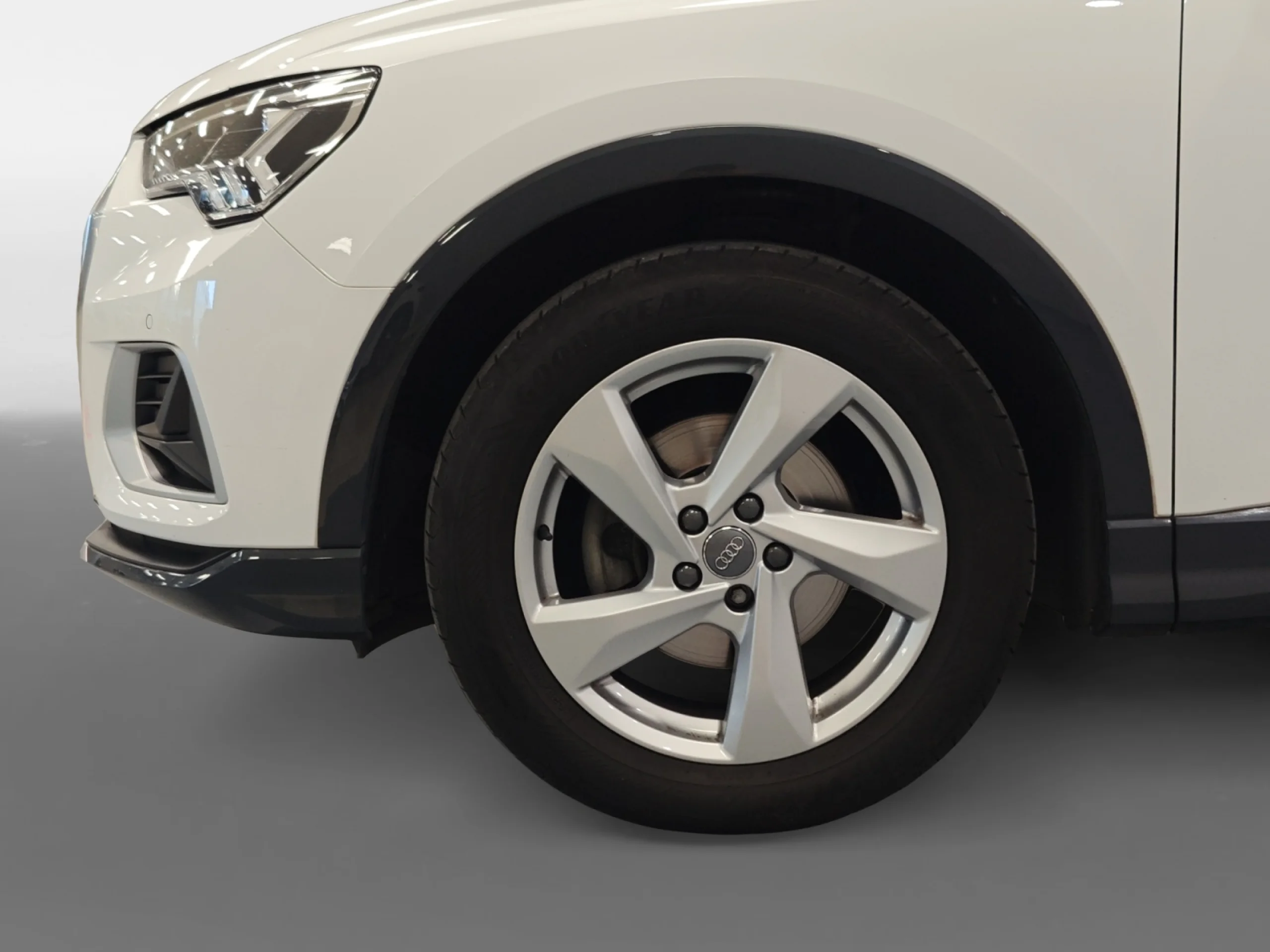 AUDI Q3 ADVANCED 35 TFSI 110KW (150CV) S TRONIC - Foto 8