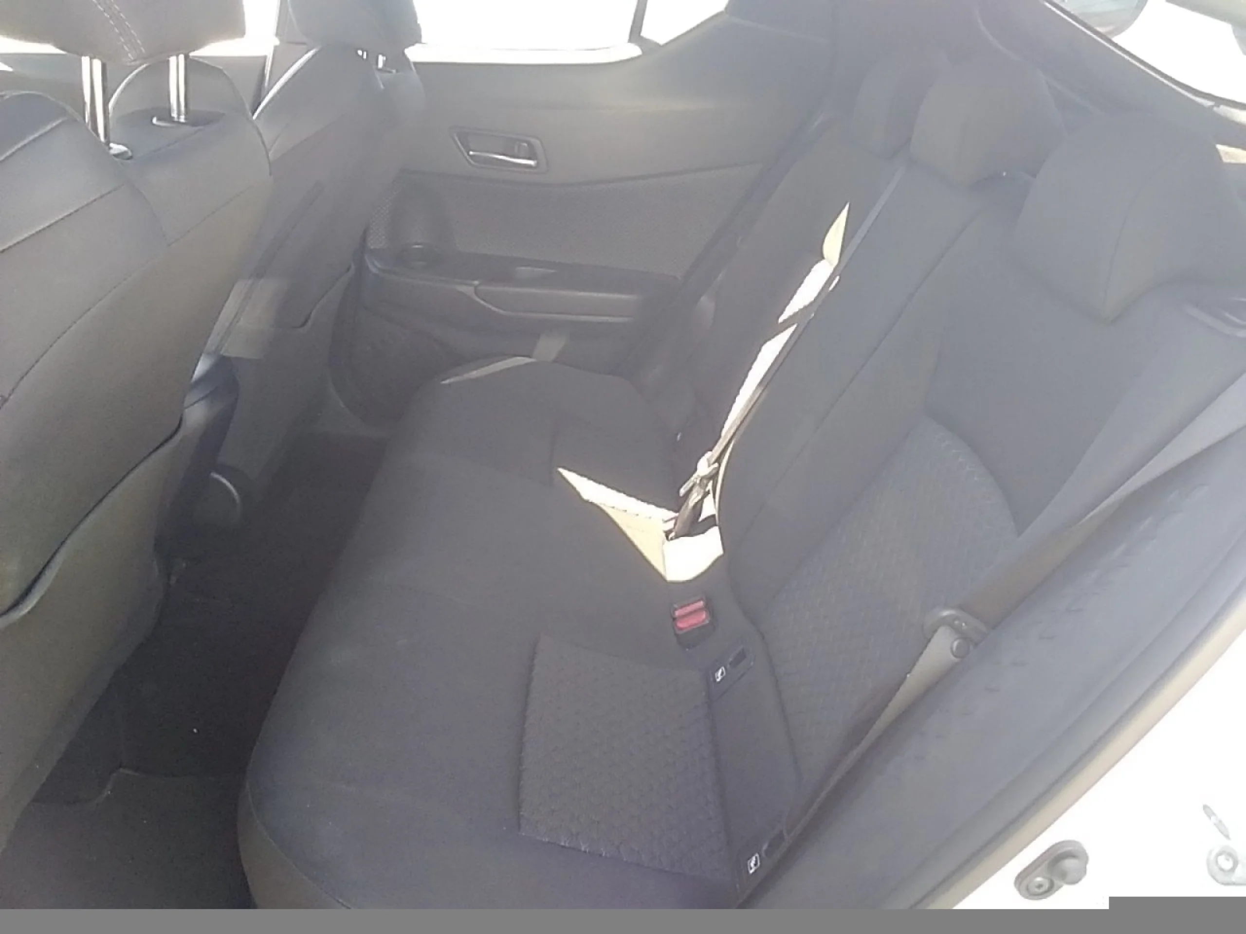 TOYOTA C HR 1.8 125H ADVANCE - Foto 8
