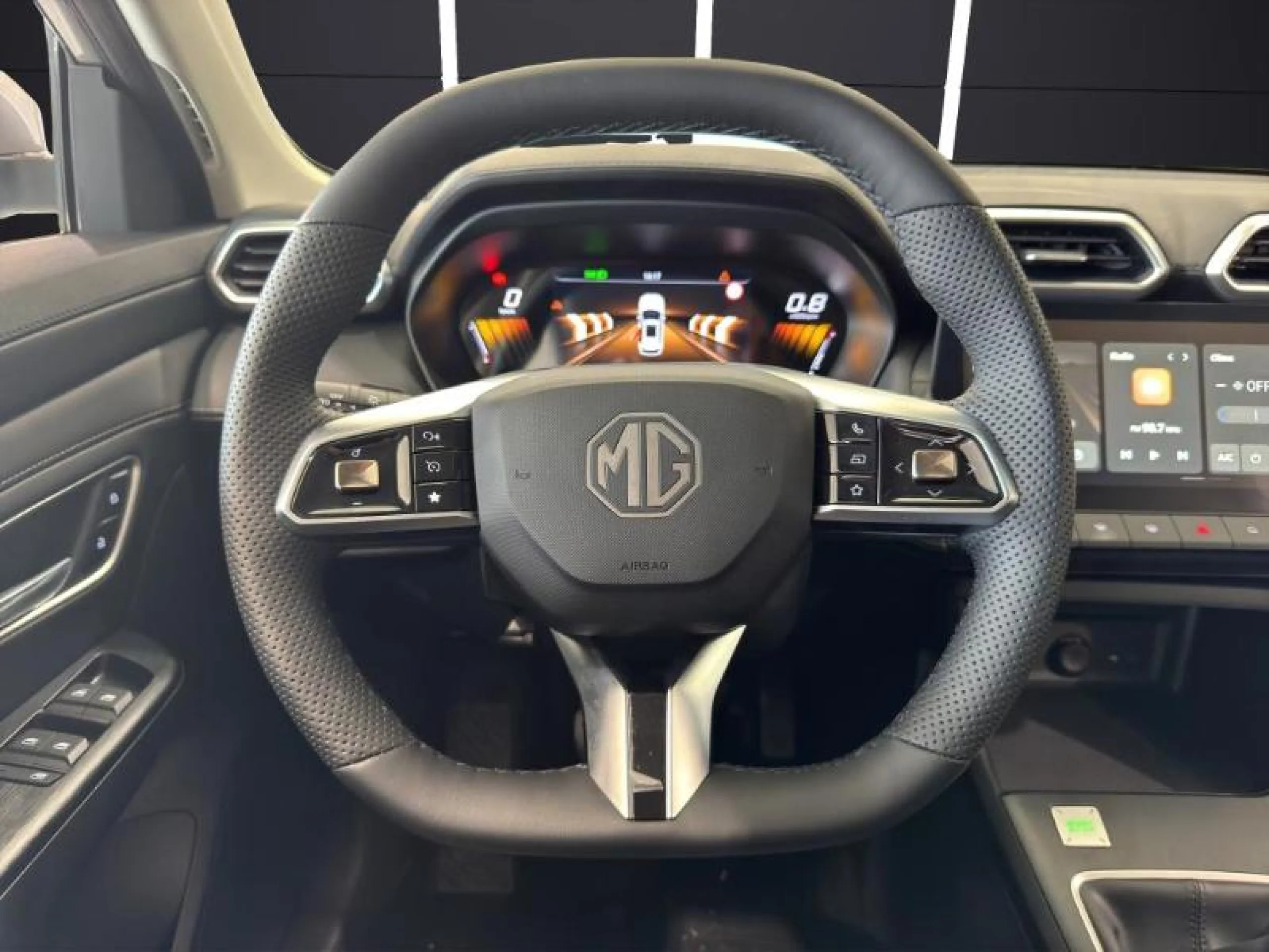 MG Zs 1.5 COMFORT - Foto 11