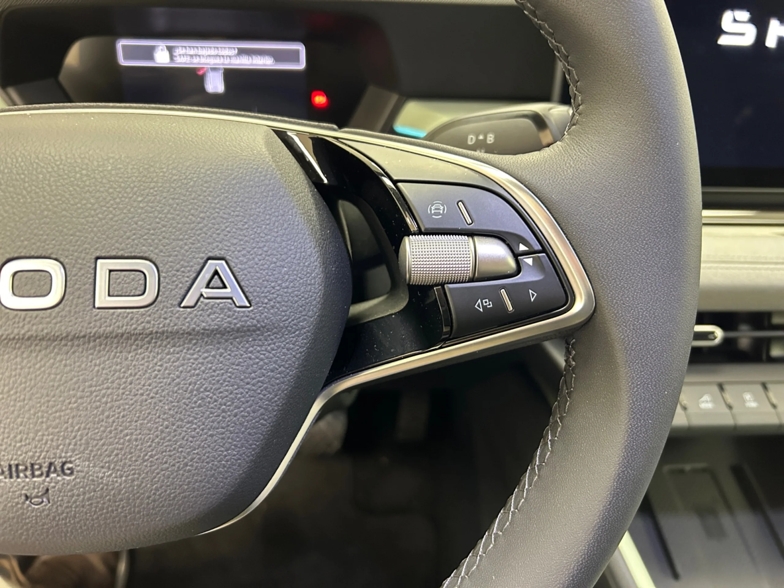 SKODA EPIQ EPIQ SELECTION 55 KWH 155 KW (210 CV) TRACCIÓN DELANTERA - Foto 10