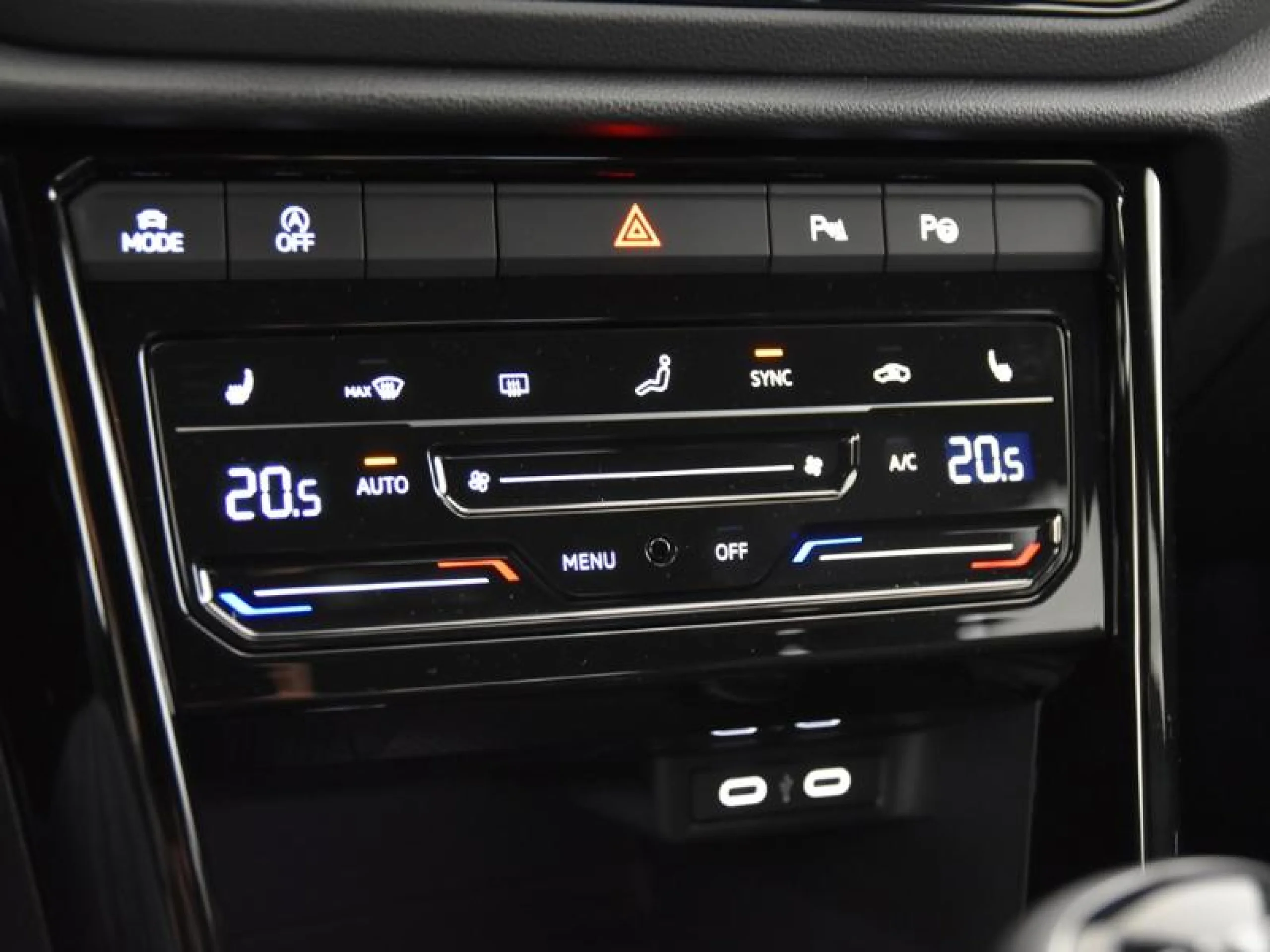 VOLKSWAGEN T ROC T ROC DARK LINE 1.0 TSI 85 KW (115 CV)  6 VEL. - Foto 12