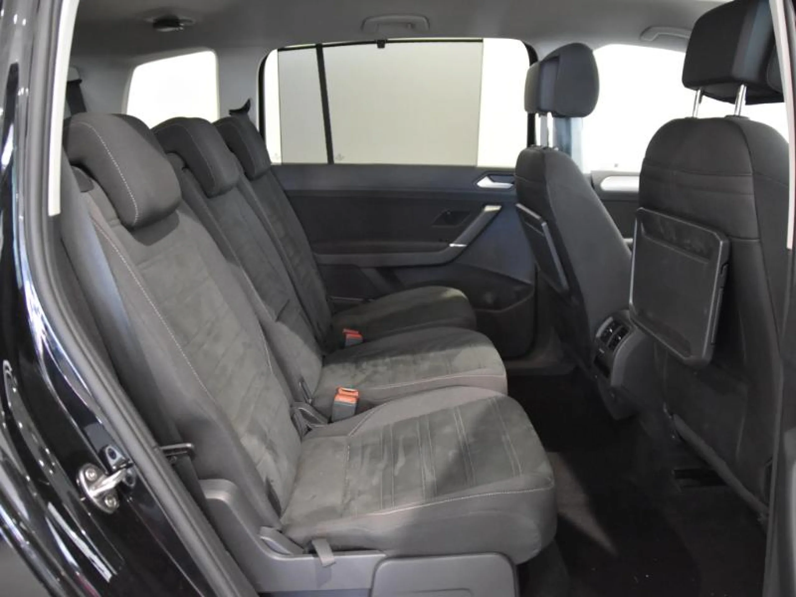 VOLKSWAGEN TOURAN ··MÁS·· 1.5 TSI 110KW (150CV) DSG - Foto 5