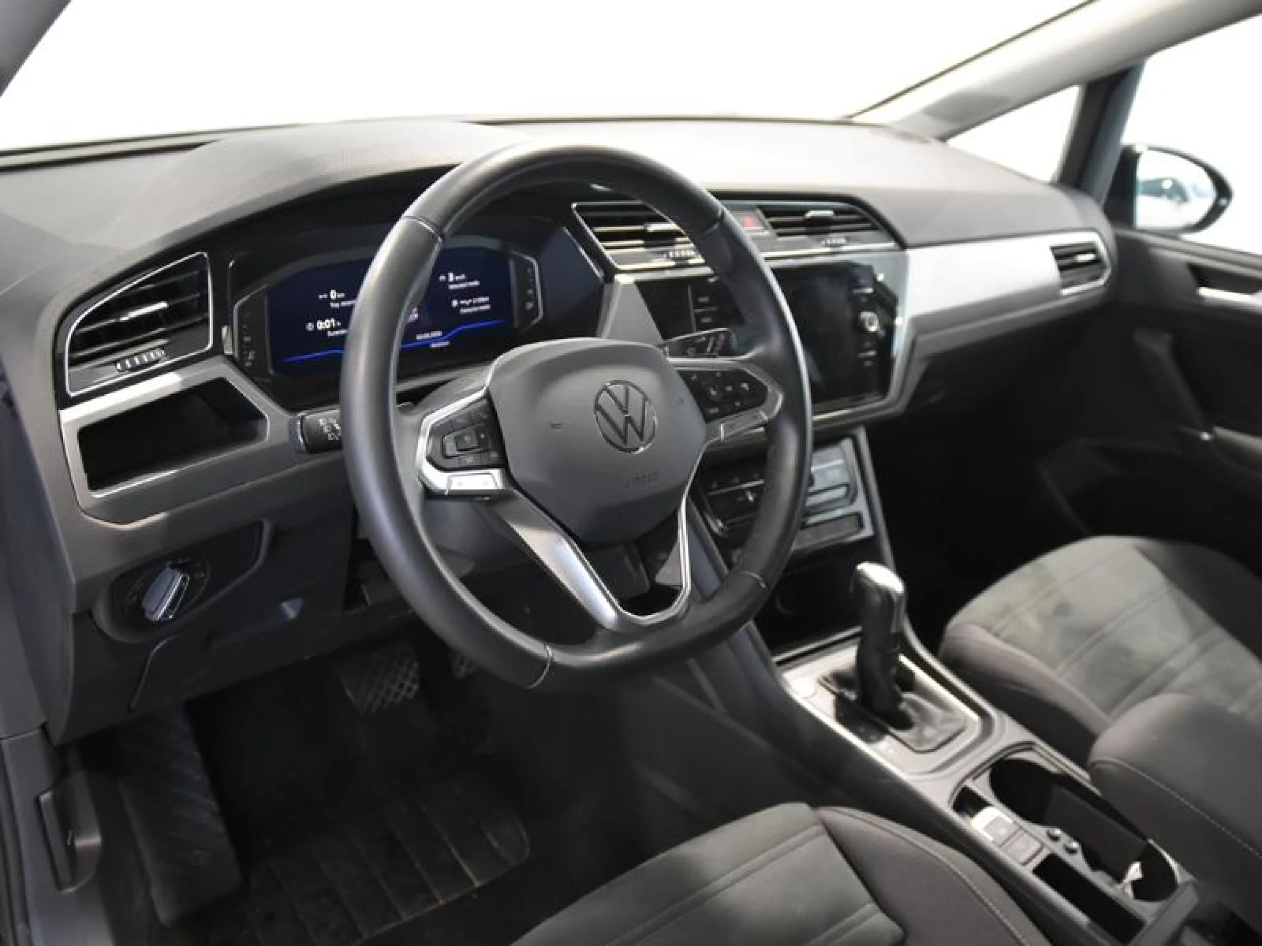 VOLKSWAGEN TOURAN ··MÁS·· 1.5 TSI 110KW (150CV) DSG - Foto 10