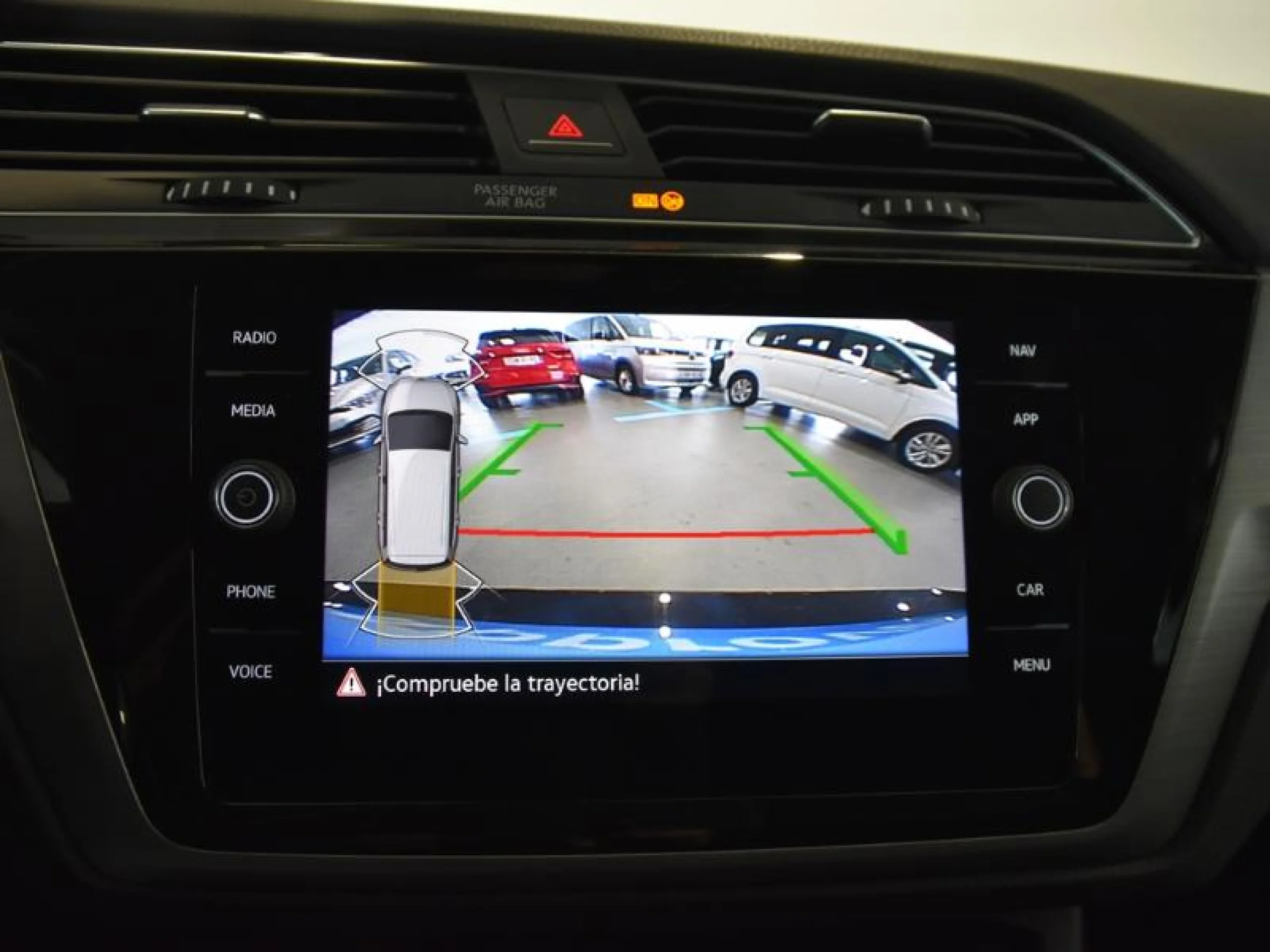 VOLKSWAGEN TOURAN ··MÁS·· 1.5 TSI 110KW (150CV) DSG - Foto 14