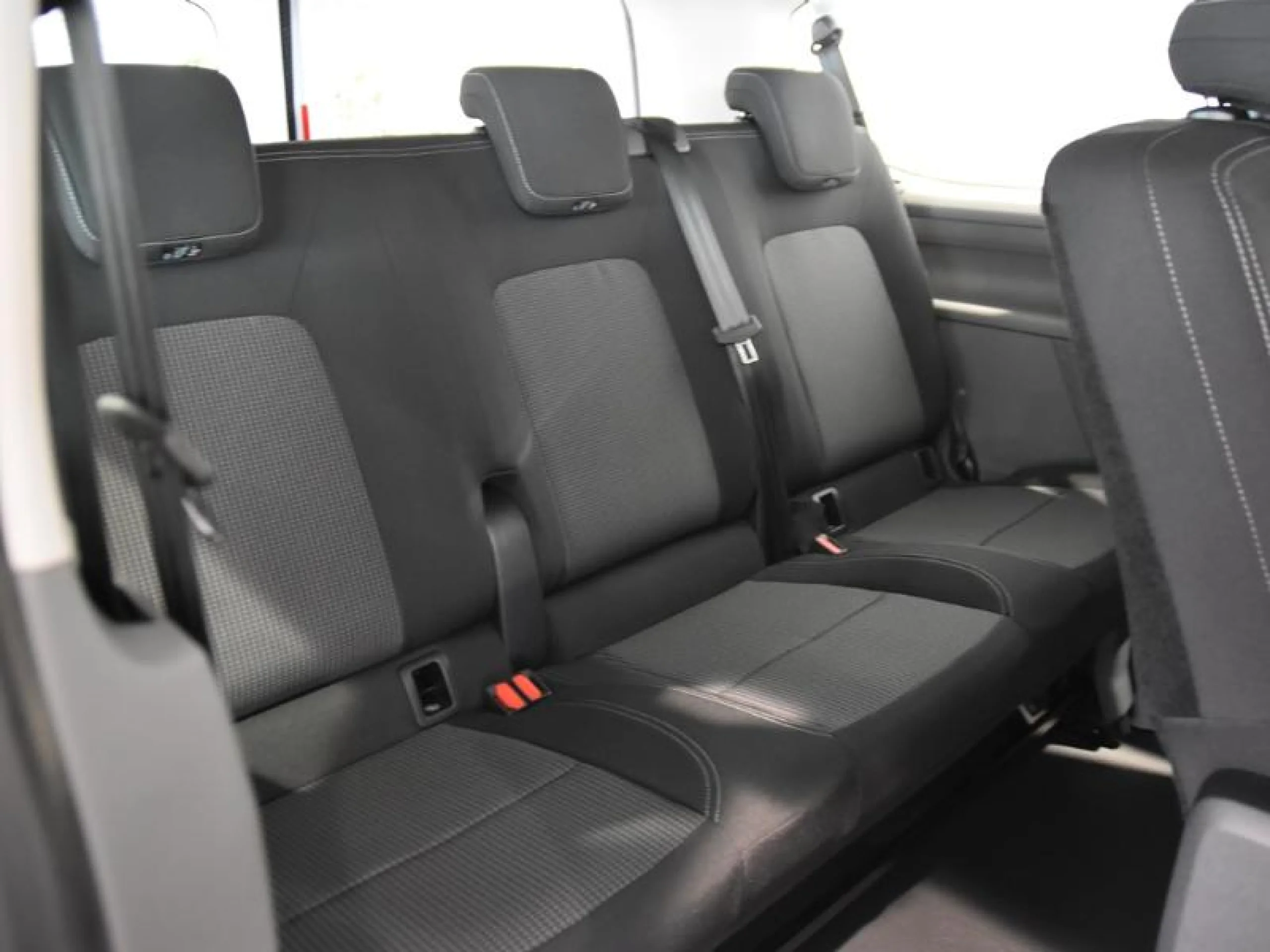 VW COMERCIALES CARAVELLE CARAVELLE   CARAVELLE  BATALLA CORTA  2.0 TDI 81 KW (110 CV) 6 VEL. - Foto 9