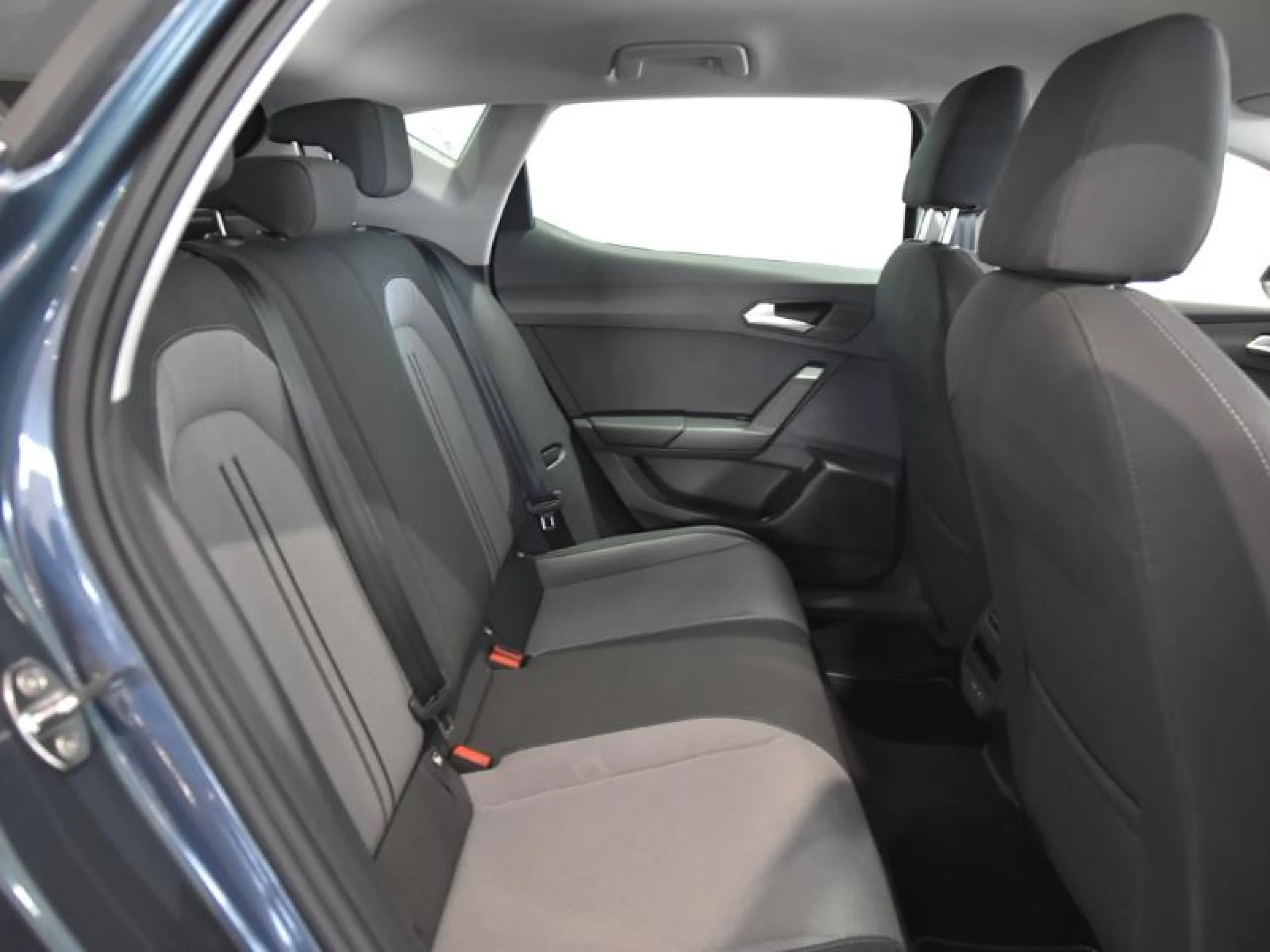 SEAT LEON 2.0 TDI 85KW STYLE XL - Foto 7