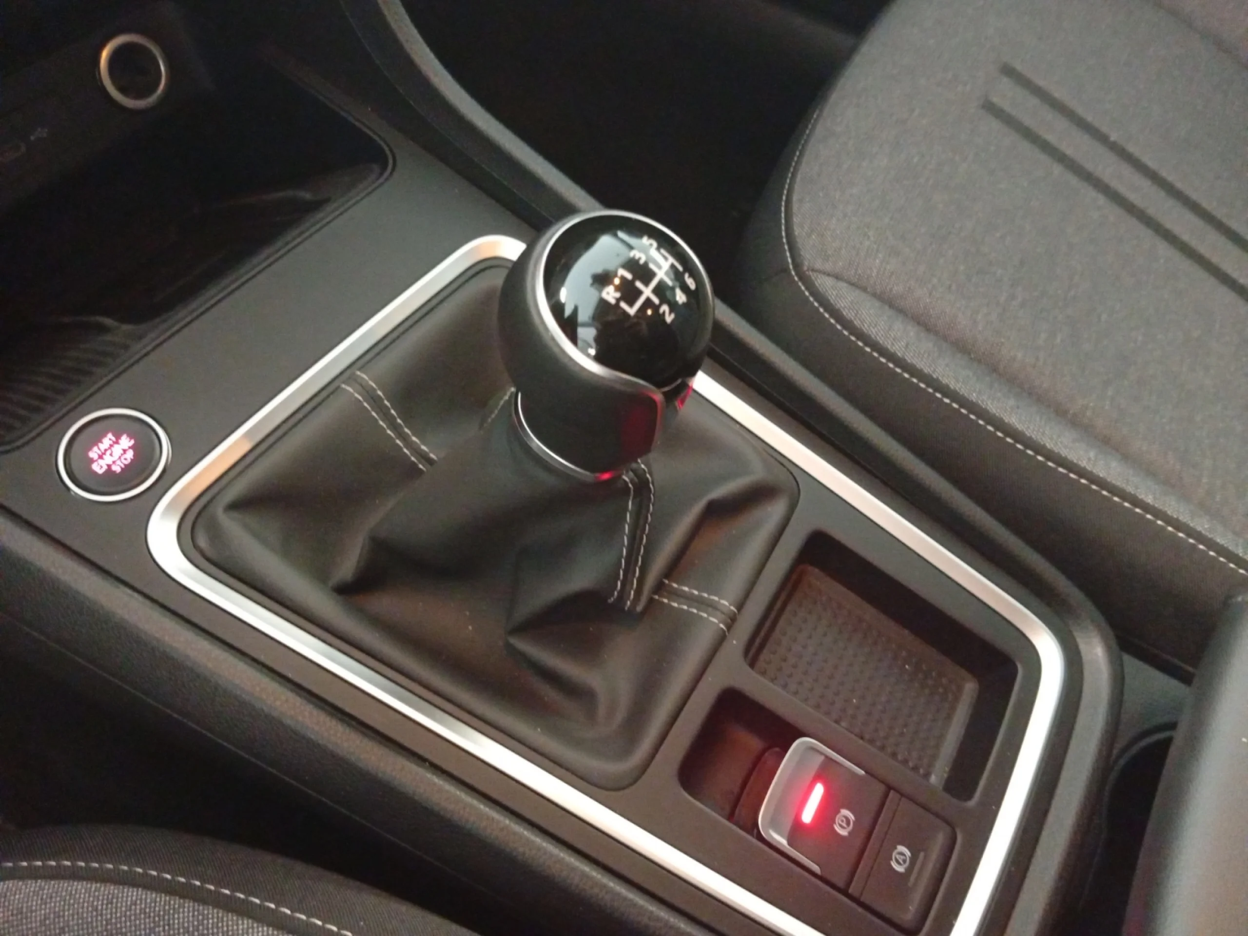 SEAT ATECA 1.5 TSI 110KW (150CV) STYLE EVO EDITION - Foto 14