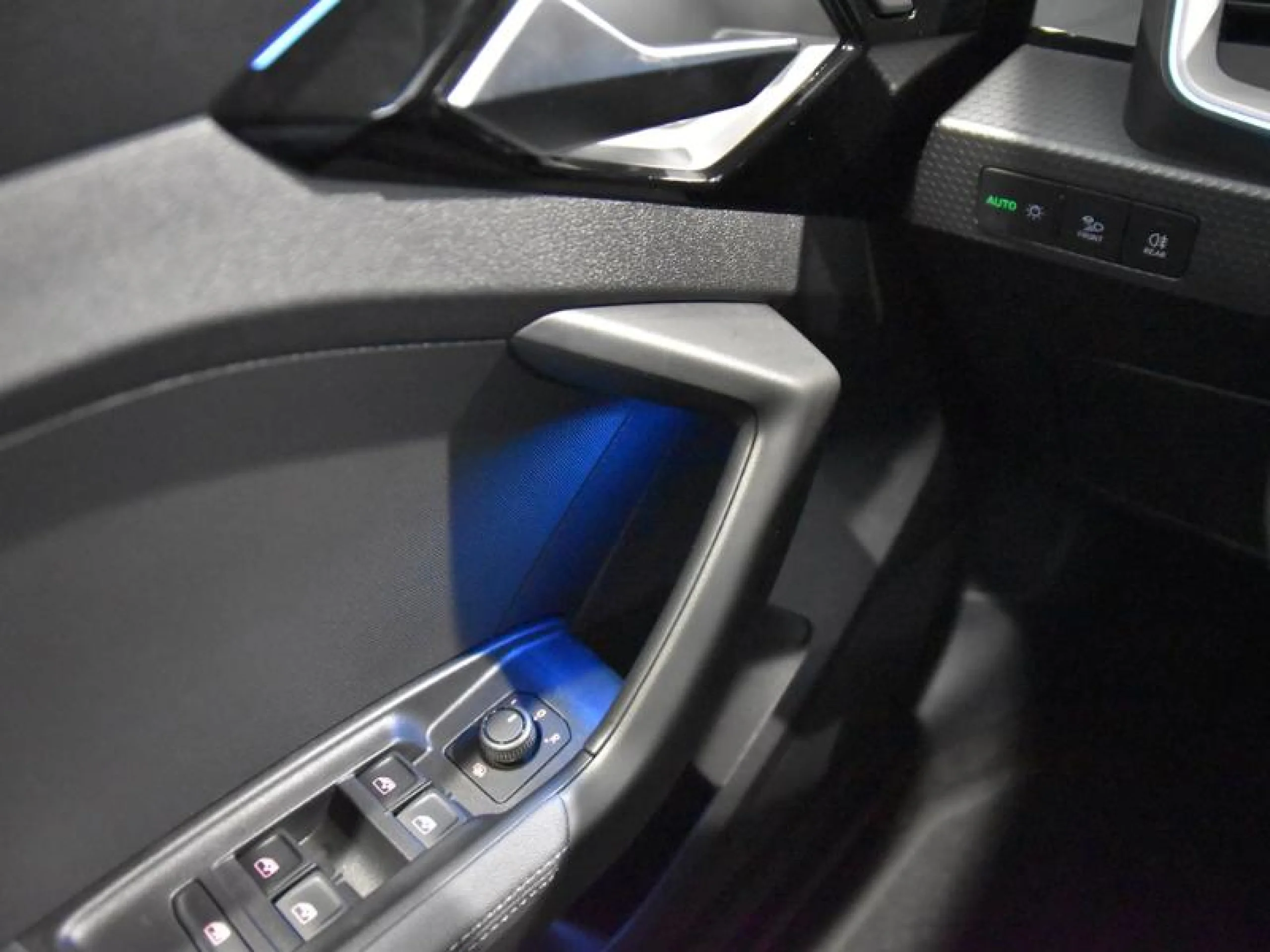 AUDI A1 ALLSTREET ADRENALIN 35 TFSI 110KW S TRO - Foto 16