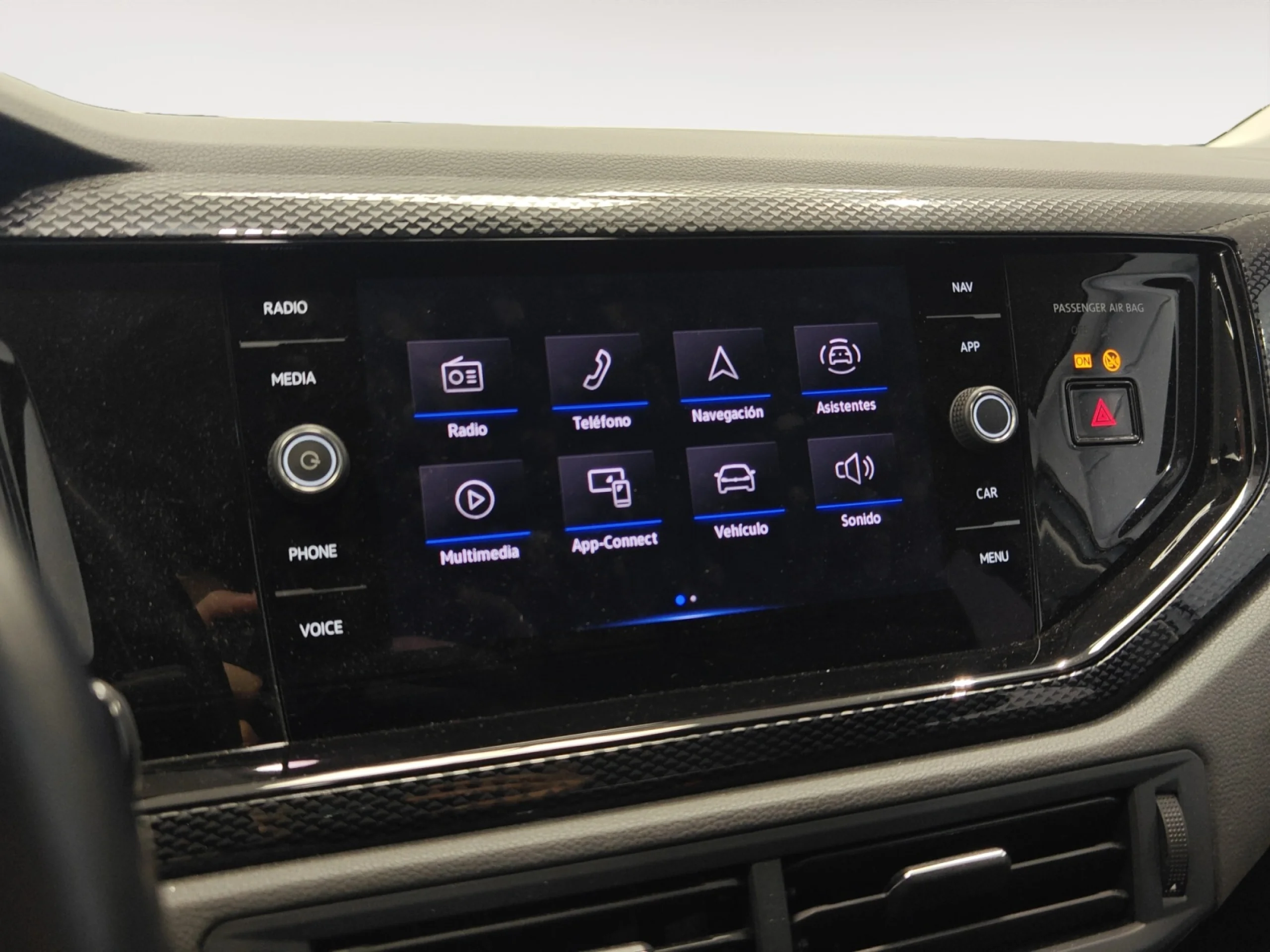 VOLKSWAGEN POLO LIFE 1.0 TSI 70KW (95CV) DSG - Foto 14