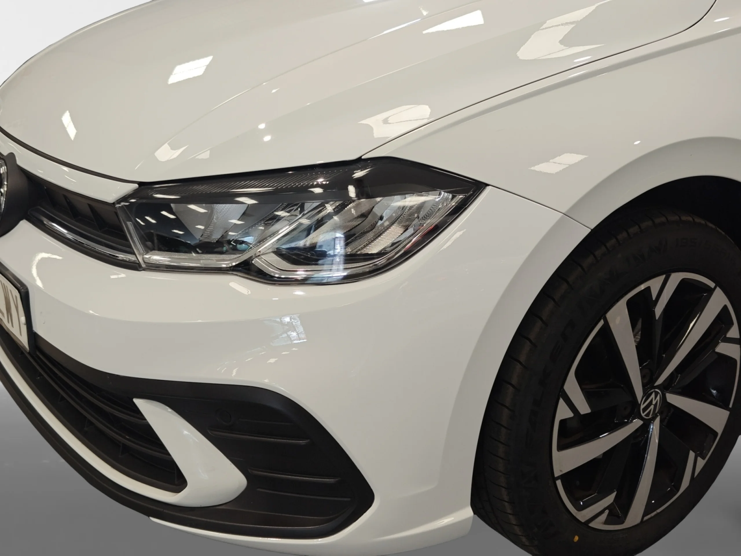 VOLKSWAGEN POLO LIFE 1.0 TSI 70KW (95CV) DSG - Foto 21