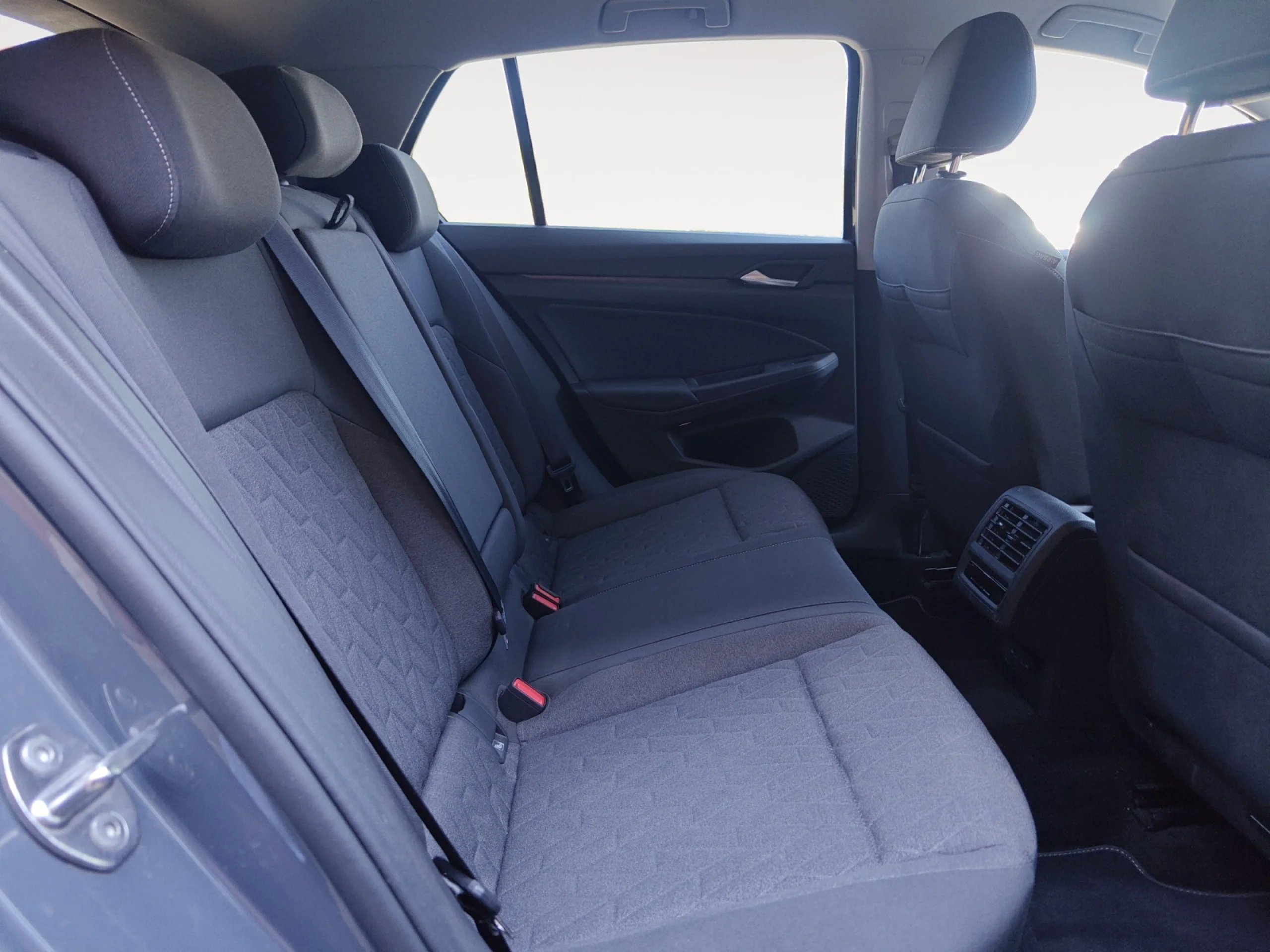 VOLKSWAGEN GOLF LIFE 2.0 TDI 85KW (115CV) - Foto 6