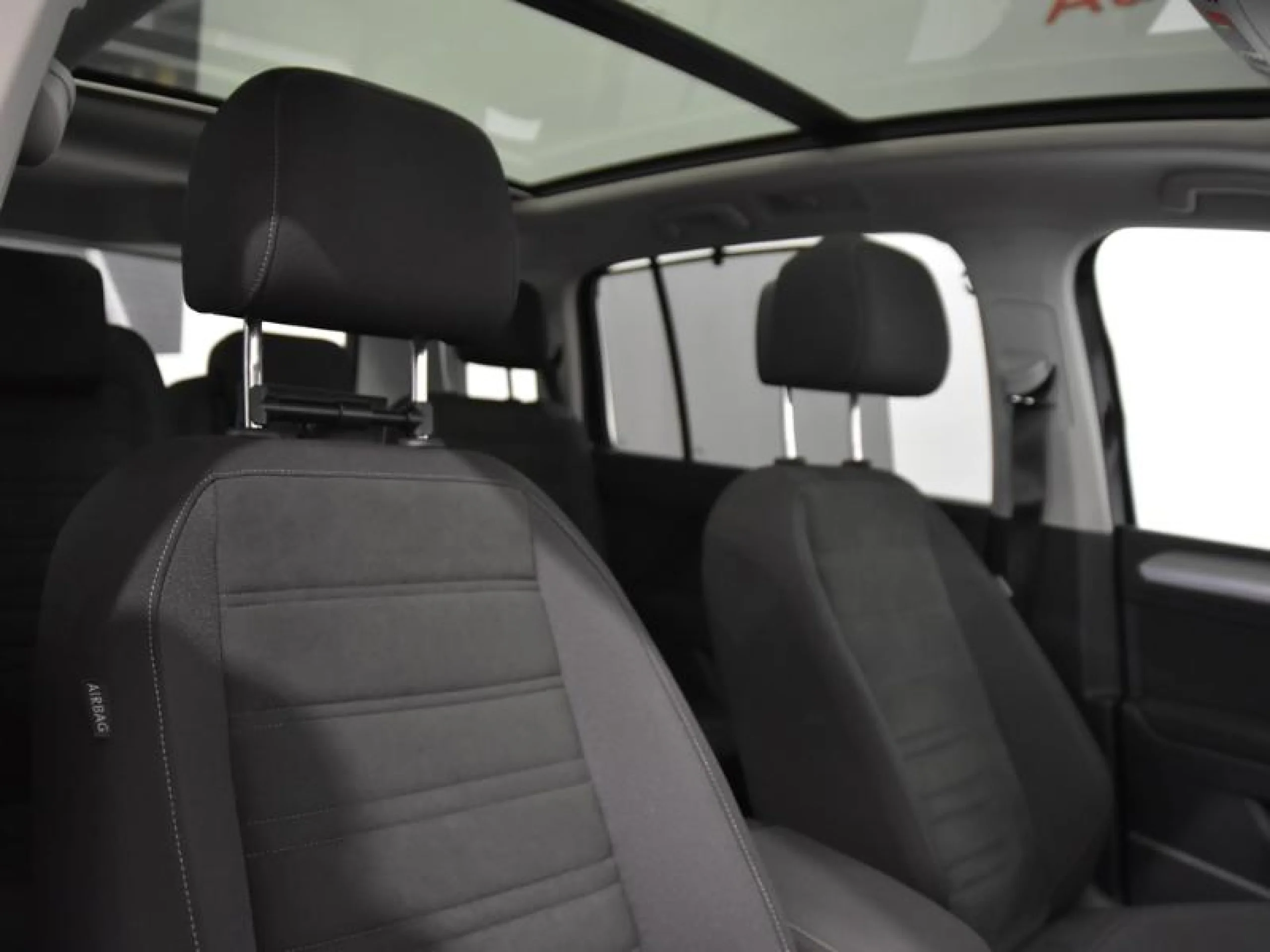 VOLKSWAGEN TOURAN ··MÁS·· 2.0 TDI 110KW (150CV) DSG - Foto 9