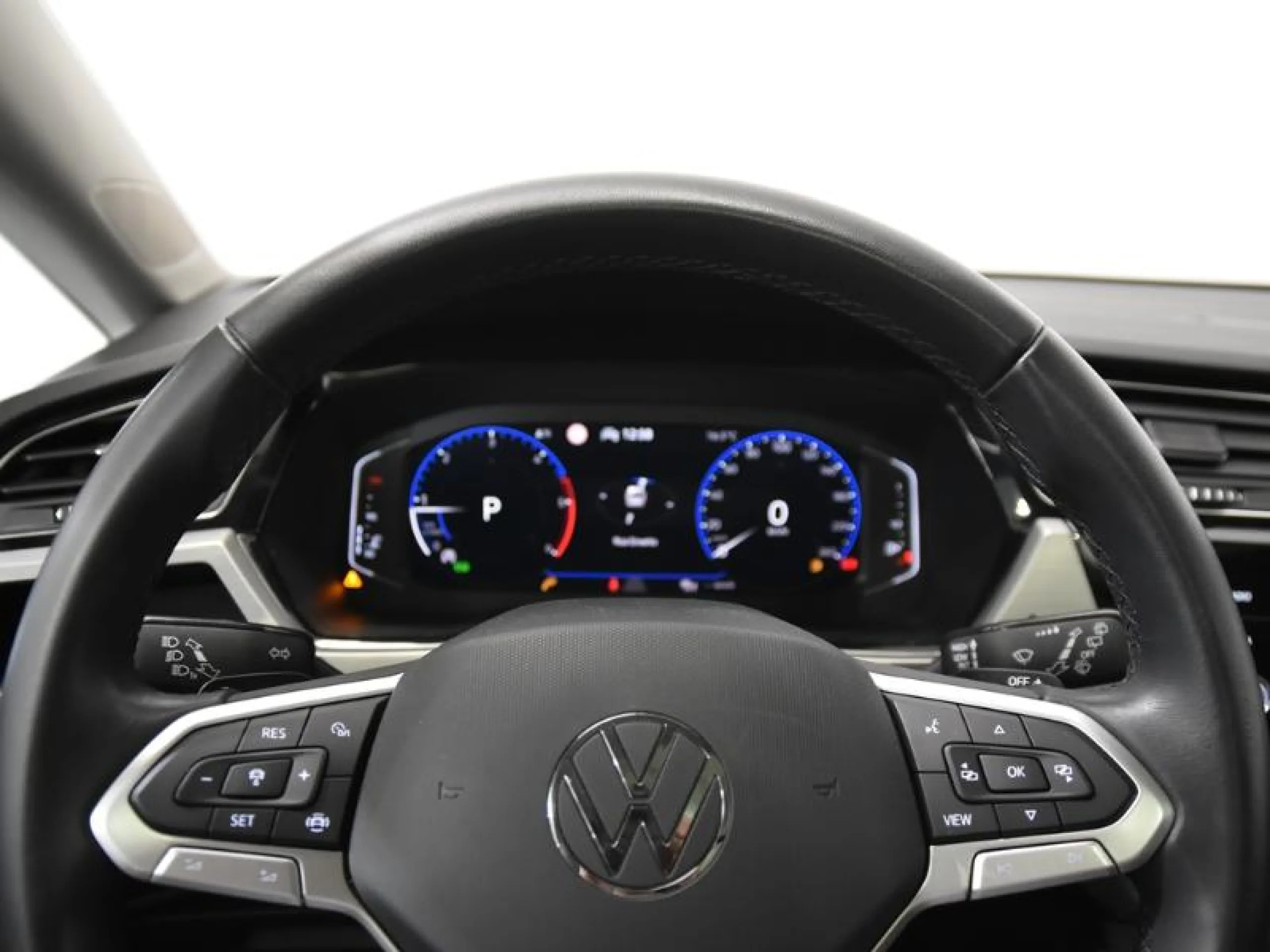 VOLKSWAGEN TOURAN ··MÁS·· 2.0 TDI 110KW (150CV) DSG - Foto 17