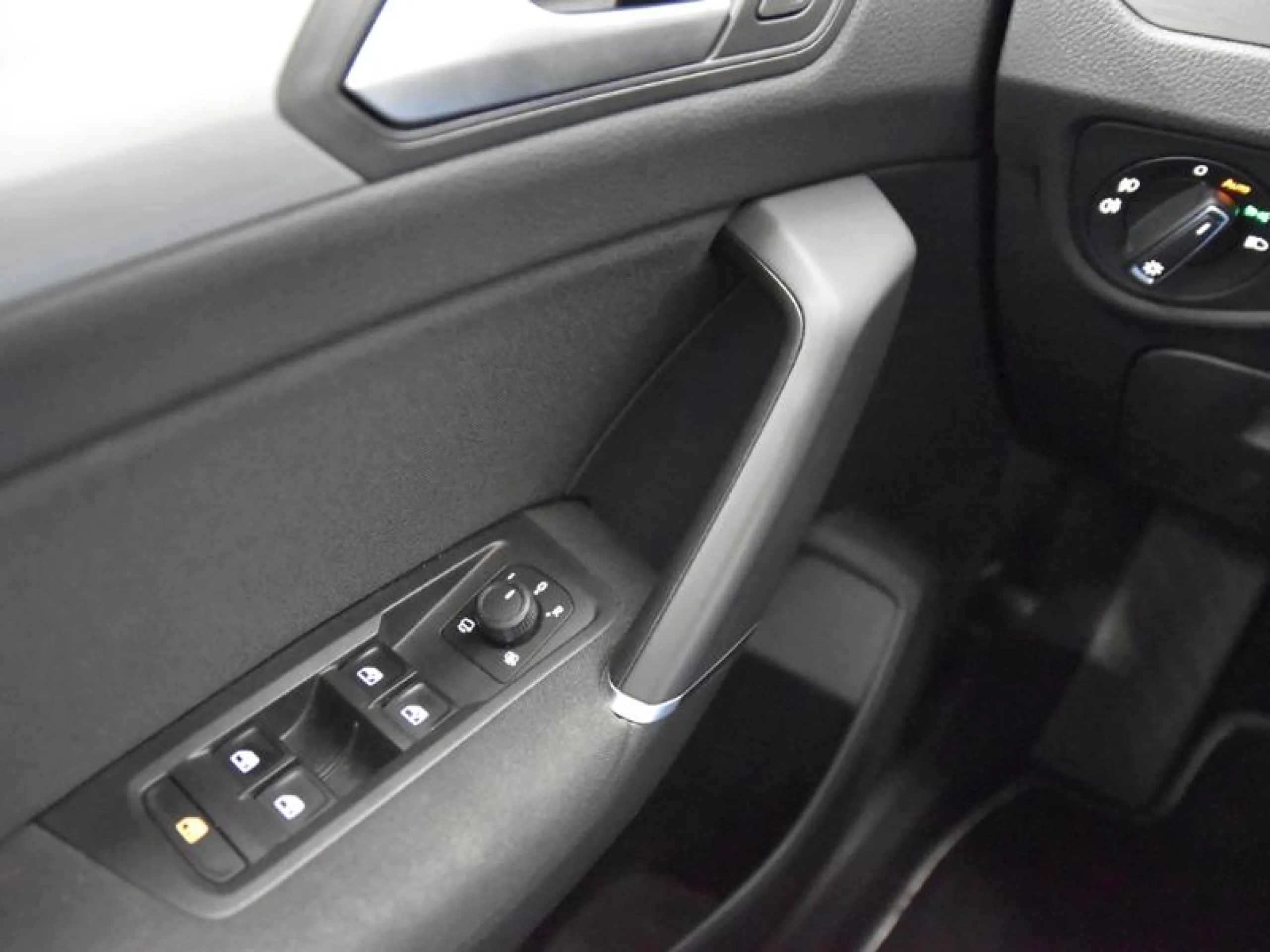 VOLKSWAGEN TOURAN ··MÁS·· 2.0 TDI 110KW (150CV) DSG - Foto 18