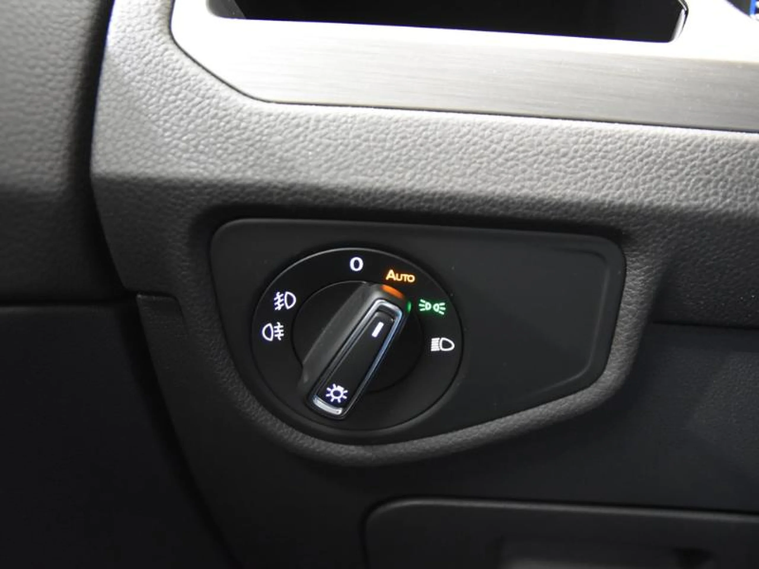 VOLKSWAGEN TOURAN ··MÁS·· 2.0 TDI 110KW (150CV) DSG - Foto 19