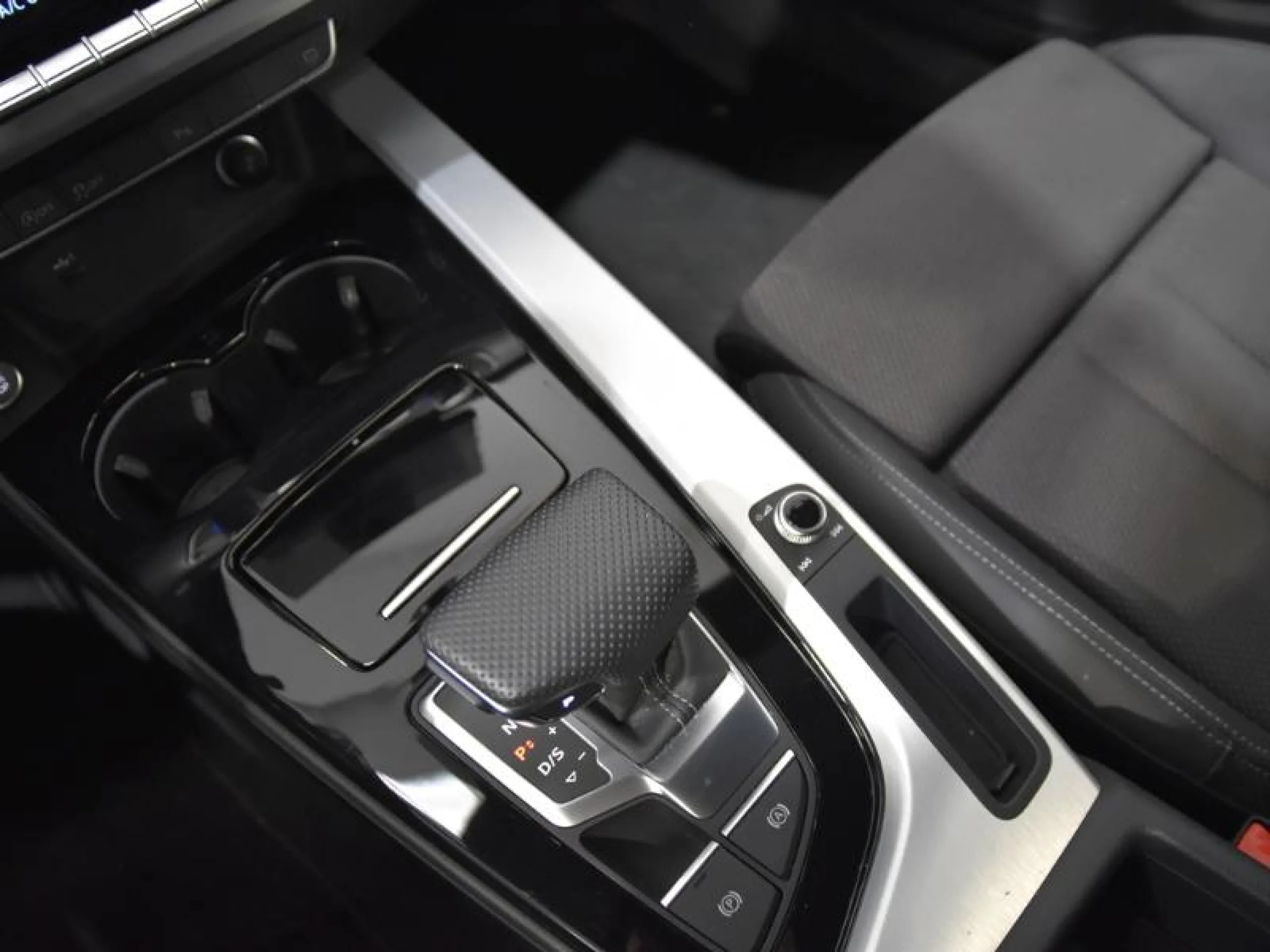 AUDI A4 AVANT S LINE 35 TDI 120KW S TRONIC - Foto 11