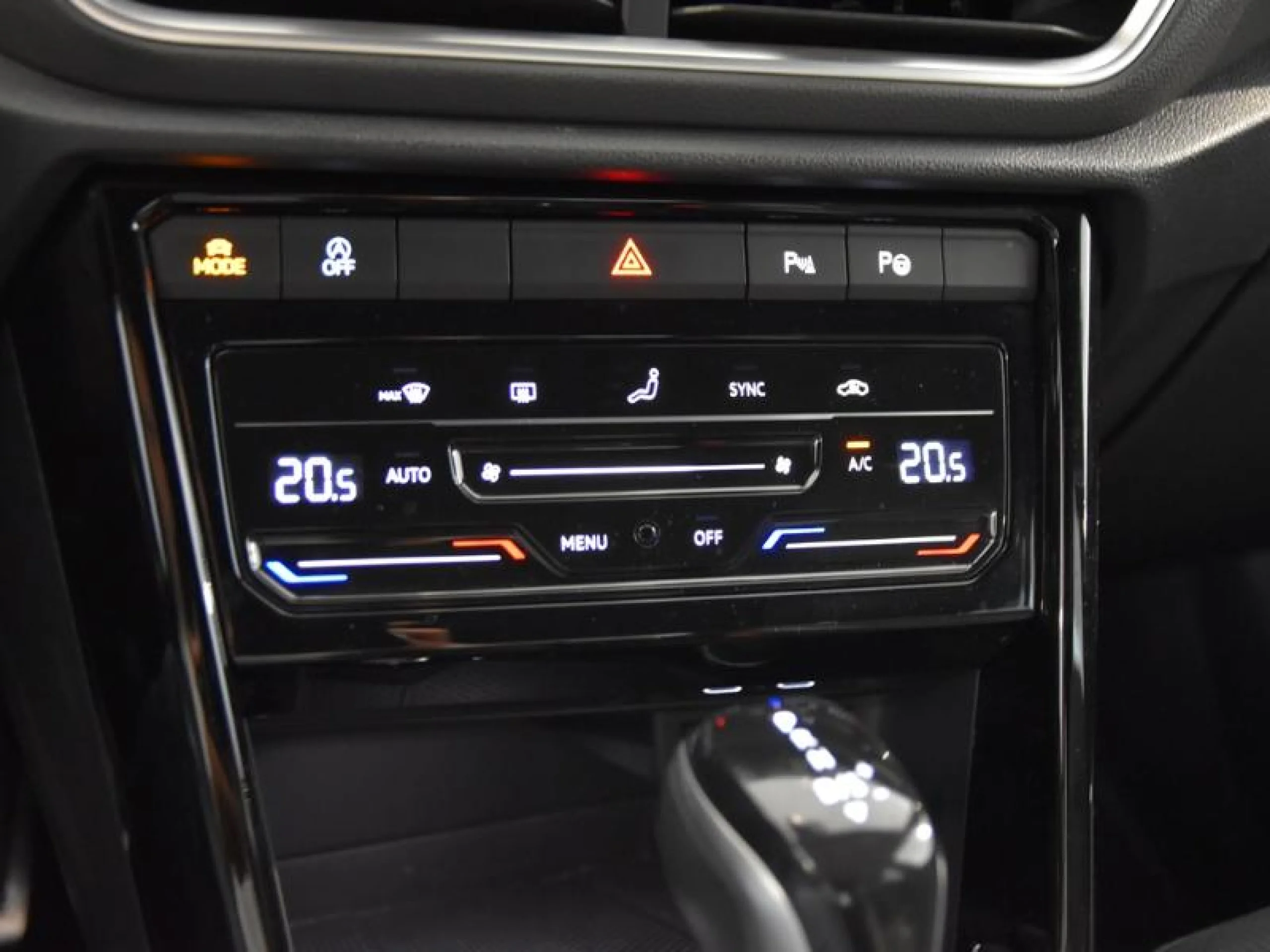 VOLKSWAGEN T ROC R LINE 1.5 TSI 110KW (150CV) DSG - Foto 12
