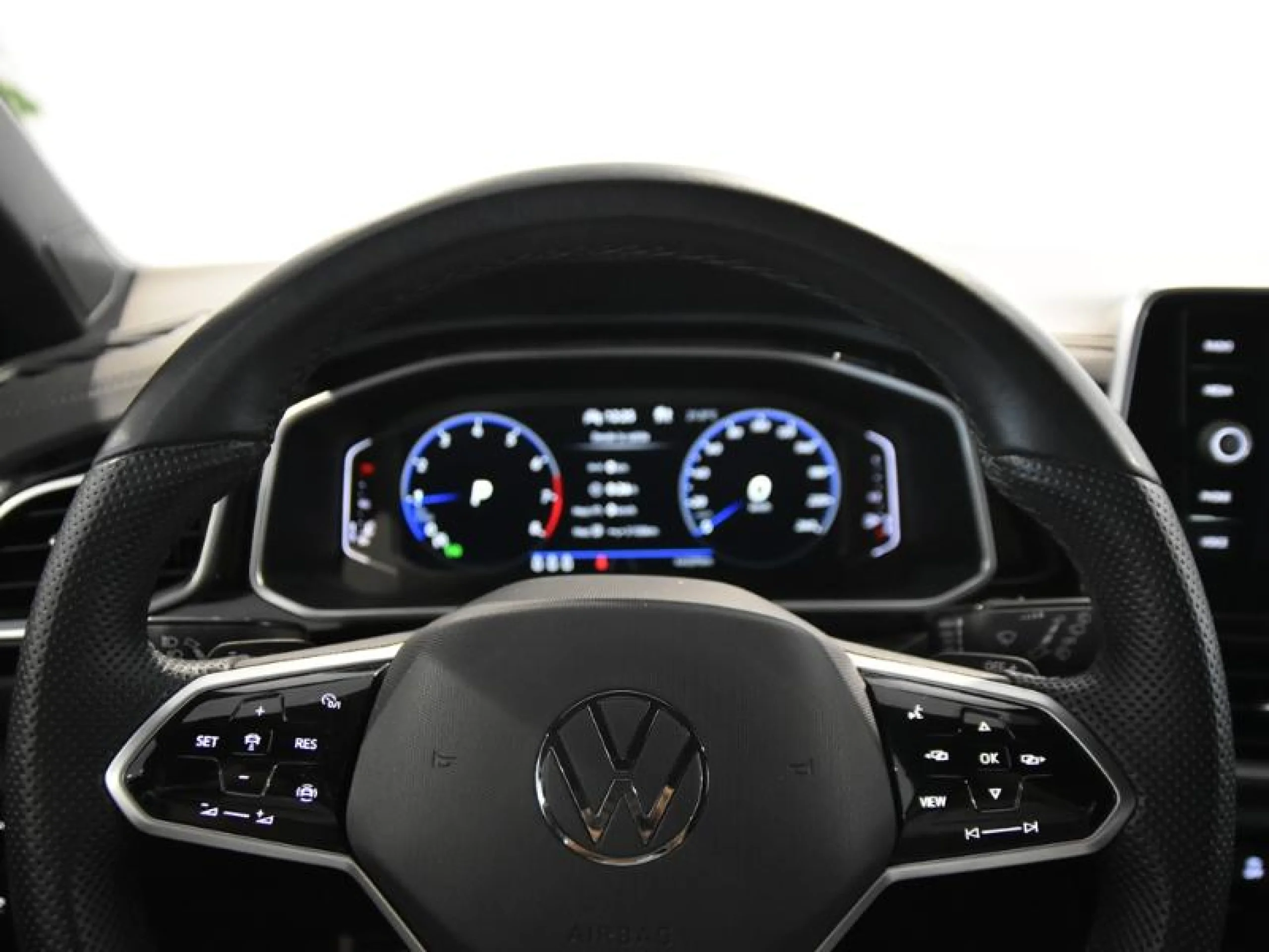 VOLKSWAGEN T ROC R LINE 1.5 TSI 110KW (150CV) DSG - Foto 15