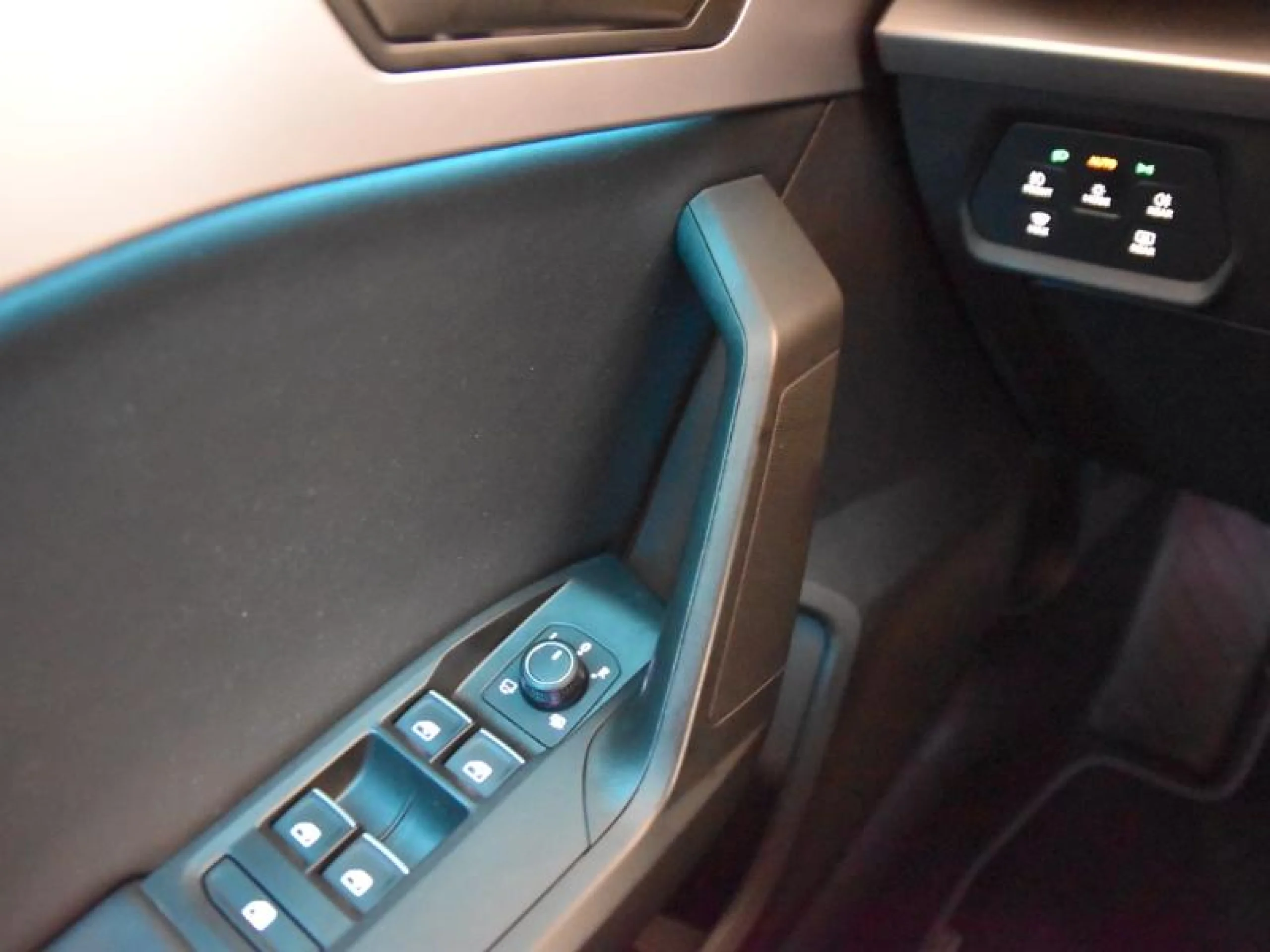 SEAT LEON 1.5 TSI 110KW S&S FR 75 ANIVERSARIO - Foto 17