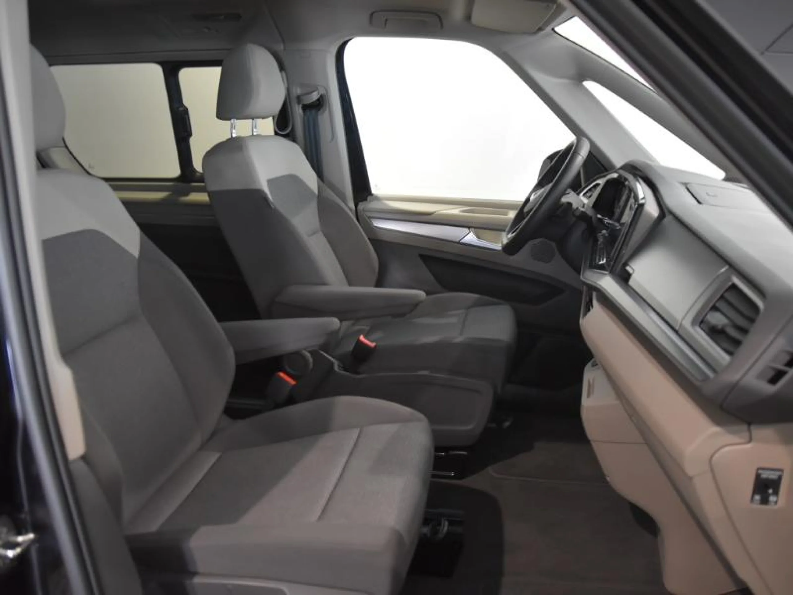 VOLKSWAGEN Multivan 2.0 TDI 110KW (150CV) DSG B.CORTA - Foto 5