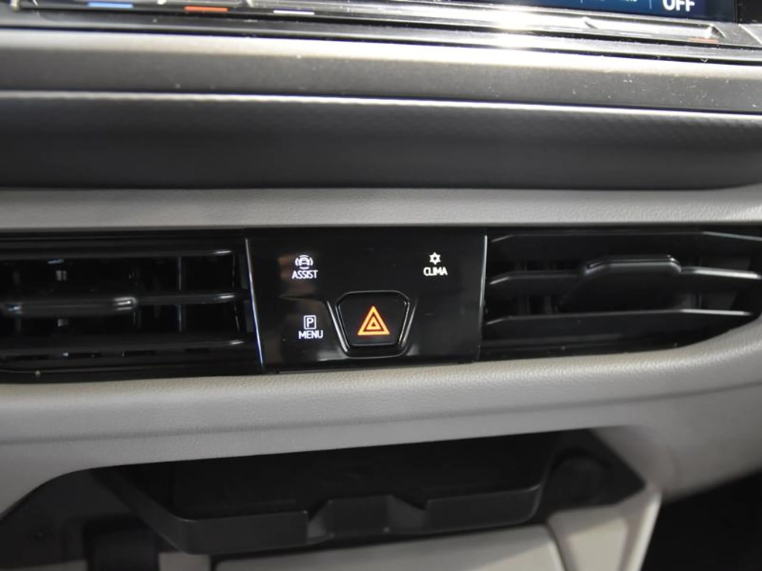 VOLKSWAGEN Multivan 2.0 TDI 110KW (150CV) DSG B.CORTA - Foto 12