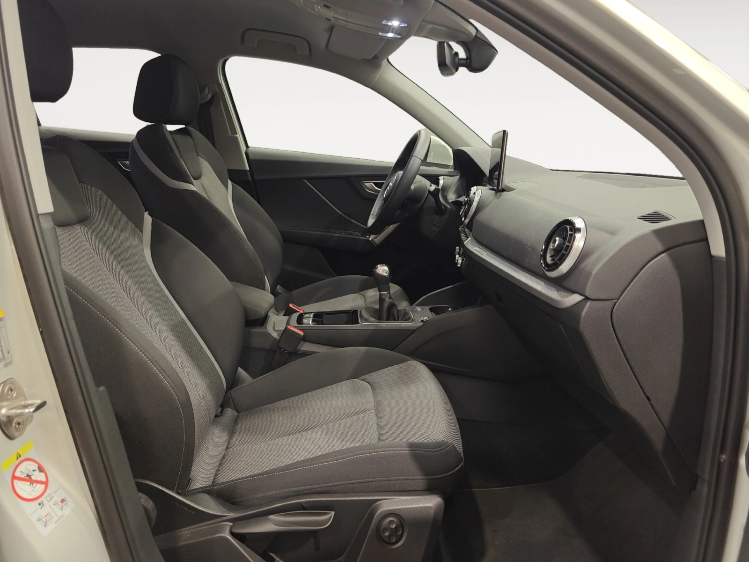 AUDI Q2 S LINE 30 TFSI 85KW (116CV) - Foto 5