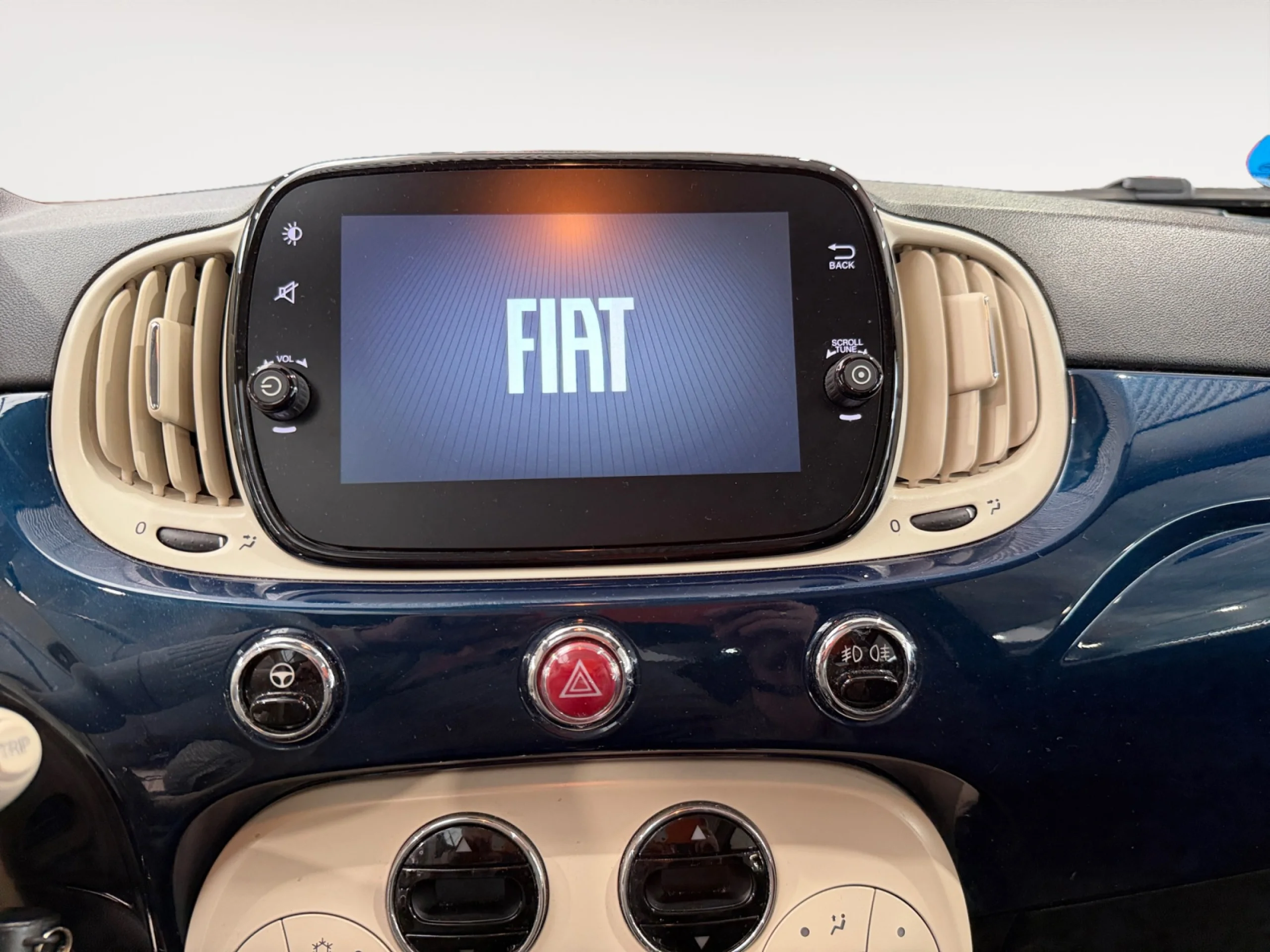 FIAT 500 DOLCEVITA 1.0 HYBRID 51KW (70 CV) - Foto 25