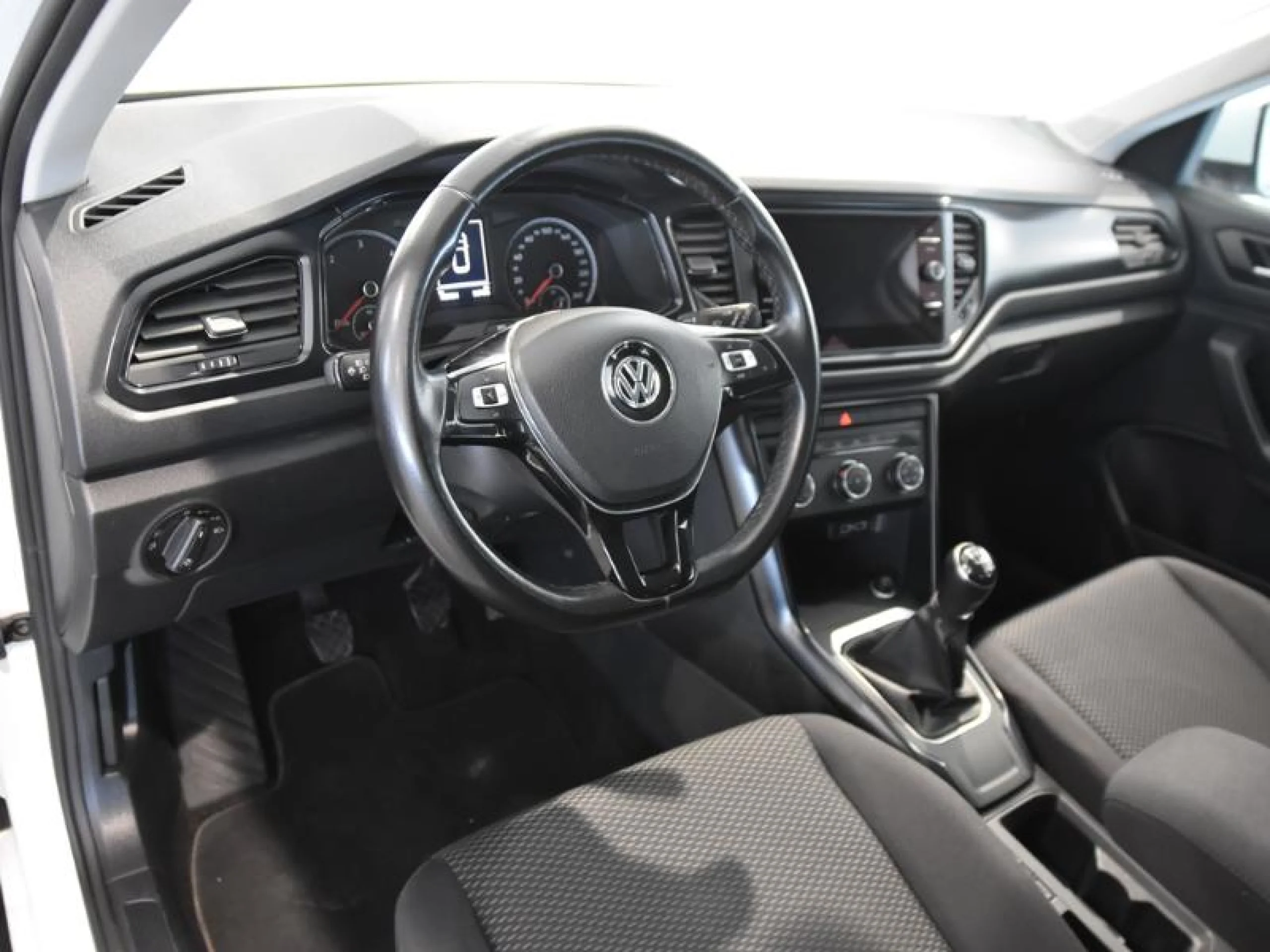 VOLKSWAGEN T ROC EDITION 1.6 TDI 85KW (115CV) - Foto 9