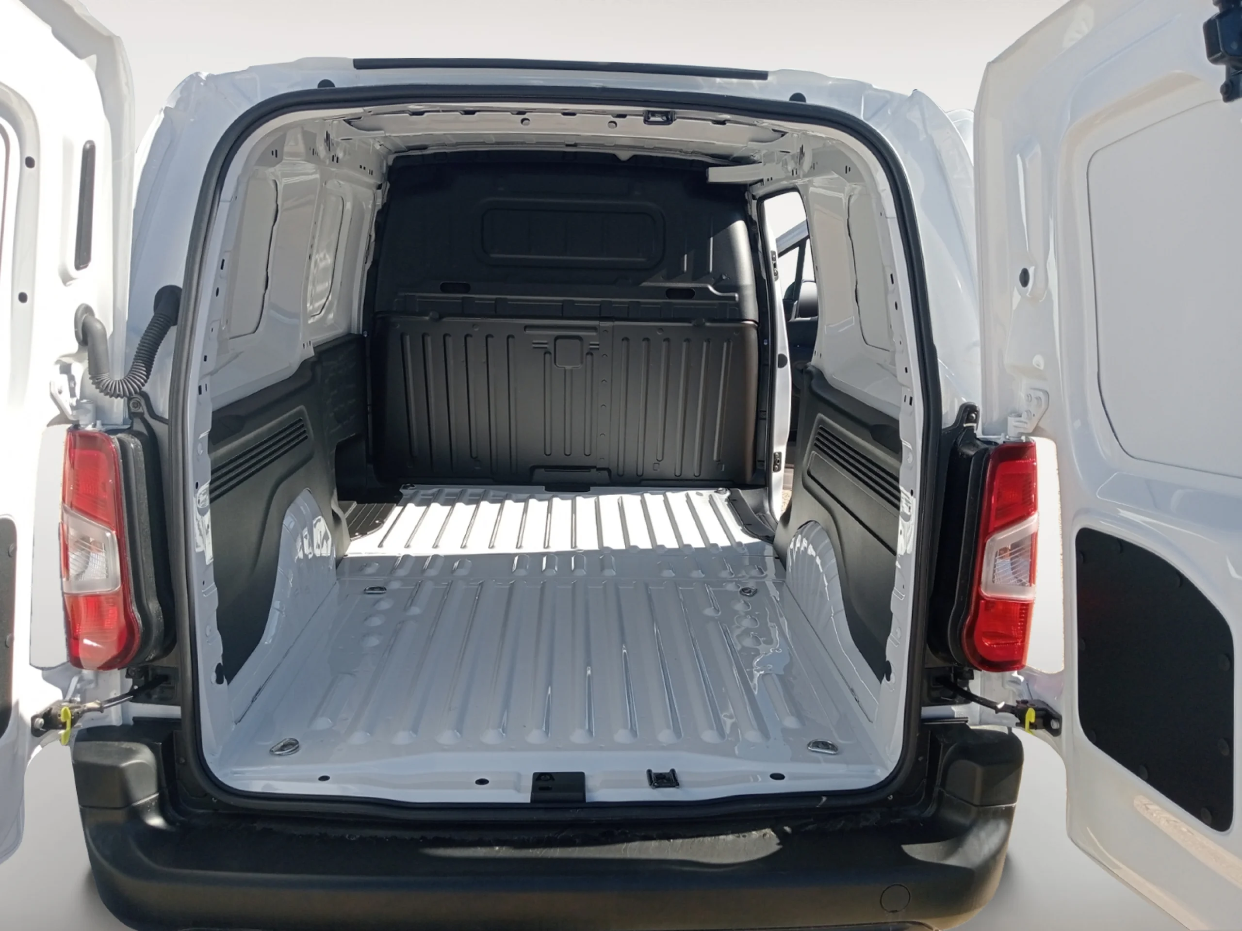 FIAT Doblò E DOBLÒ FURGÓN L2 136CV, BATERÍA 50 KWH - Foto 8