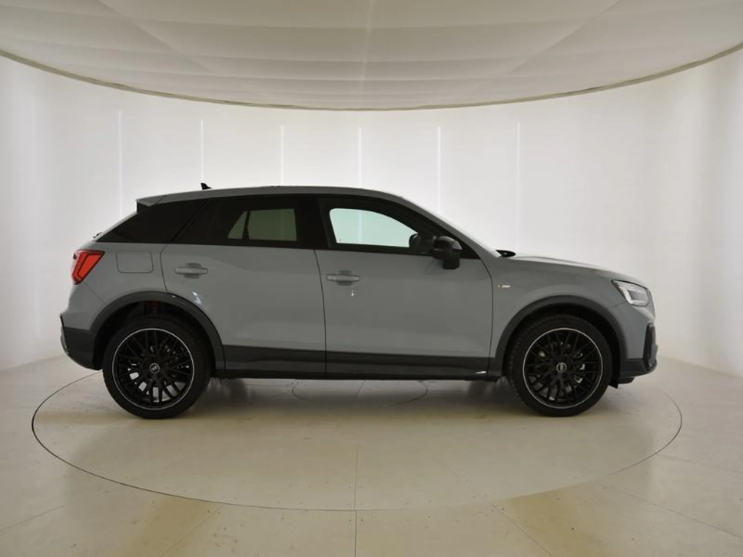 AUDI Q2 ADRENALIN BLACK ED 35 TDI 110KW S TRONIC - Foto 3