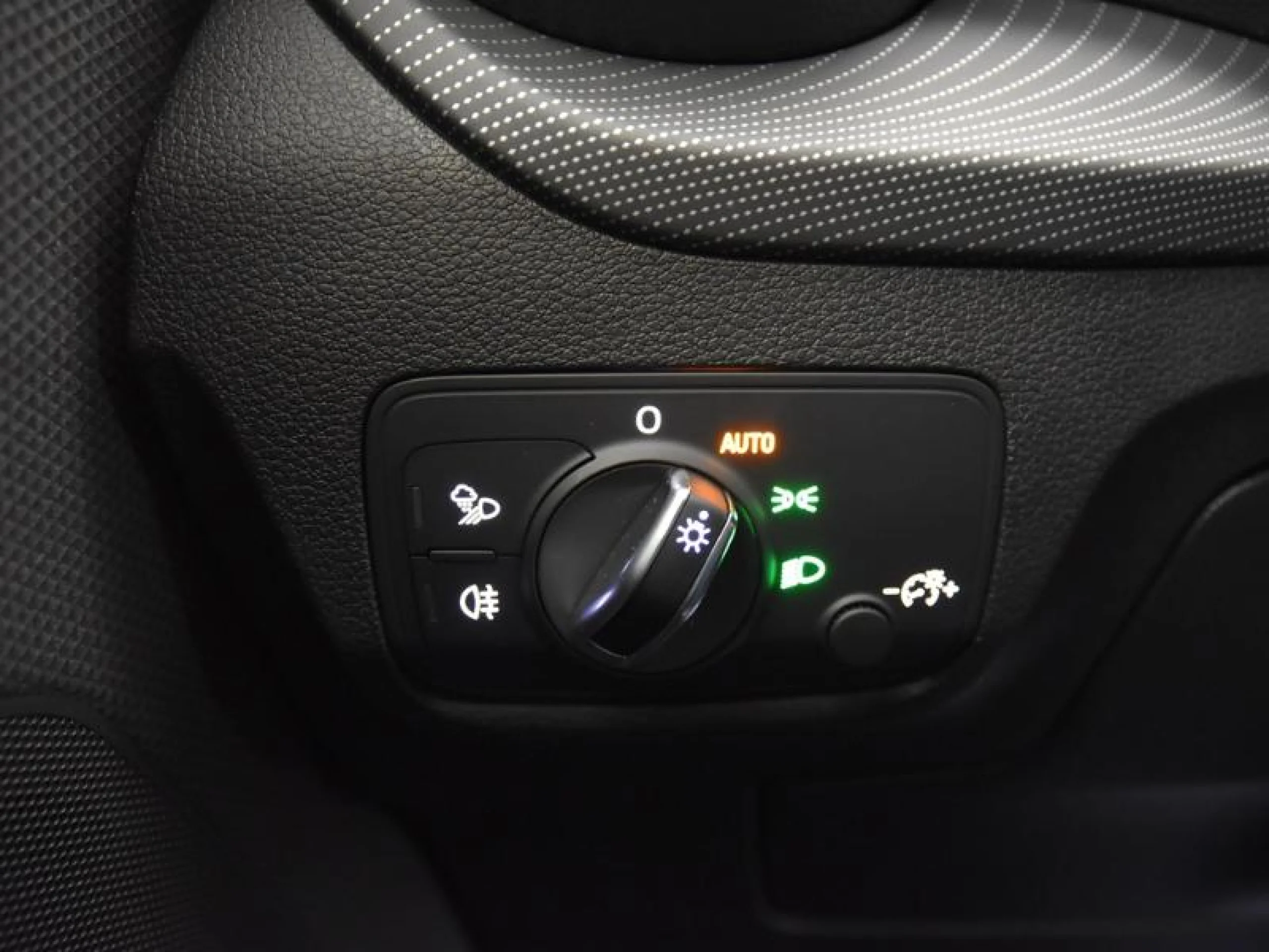 AUDI Q2 ADRENALIN BLACK ED 35 TDI 110KW S TRONIC - Foto 19