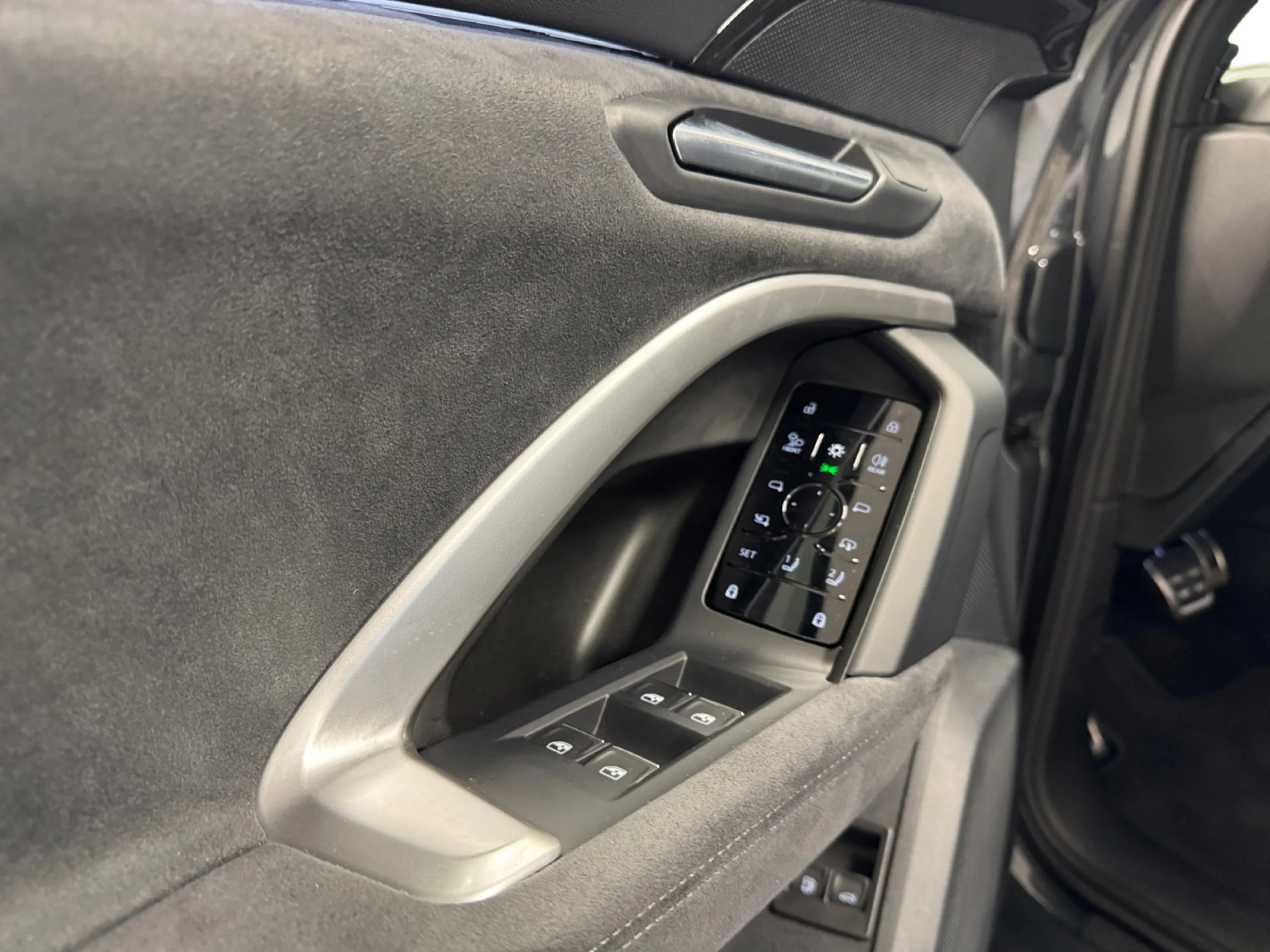 AUDI Q5 SPORTBACK BLACK COMPET. E HY. QUATTRO 270KW S TRON - Foto 9