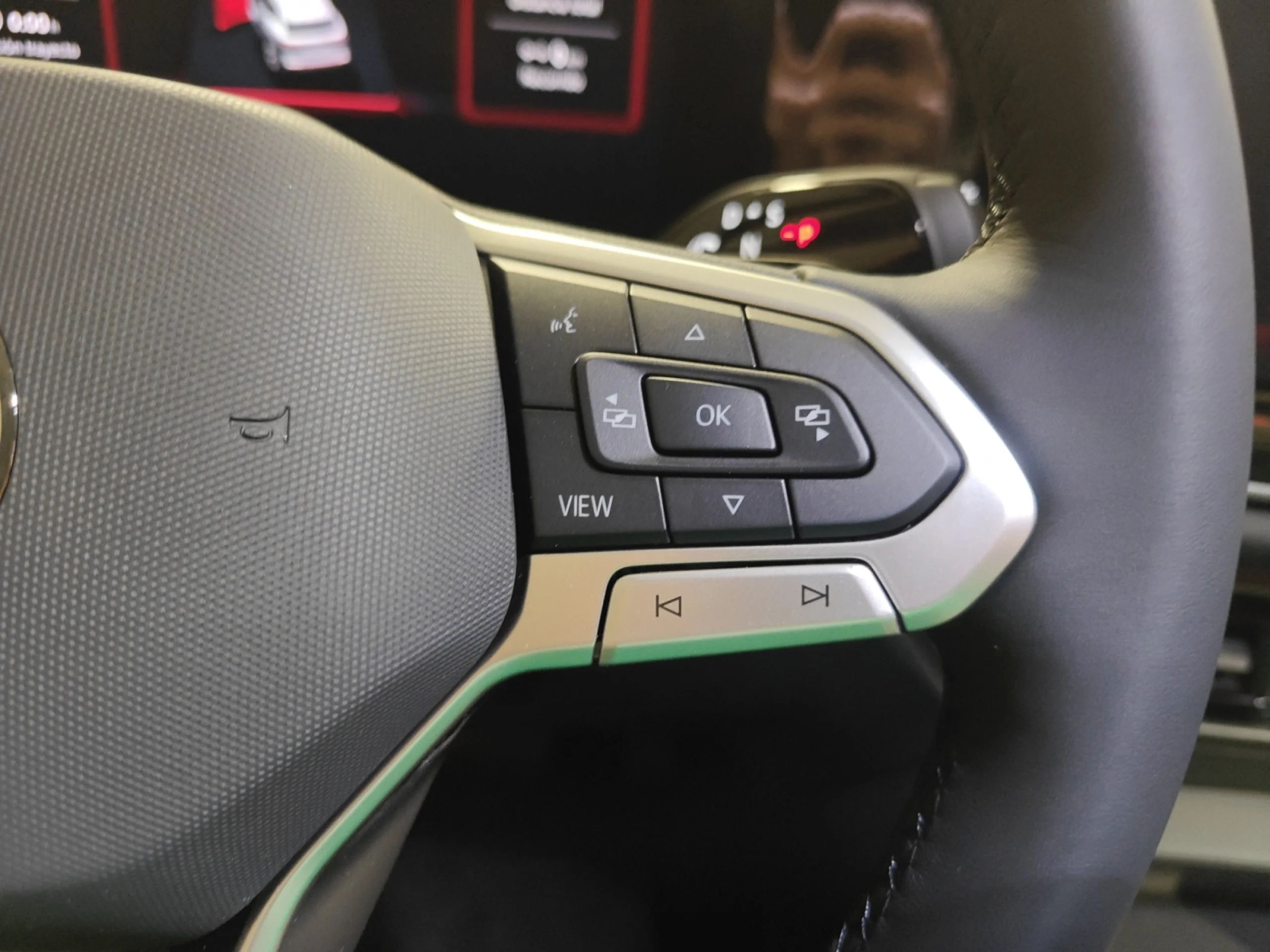 VOLKSWAGEN TIGUAN ··MÁS·· 1.5 TSI EHYBRID 150KW (204CV) DSG - Foto 10