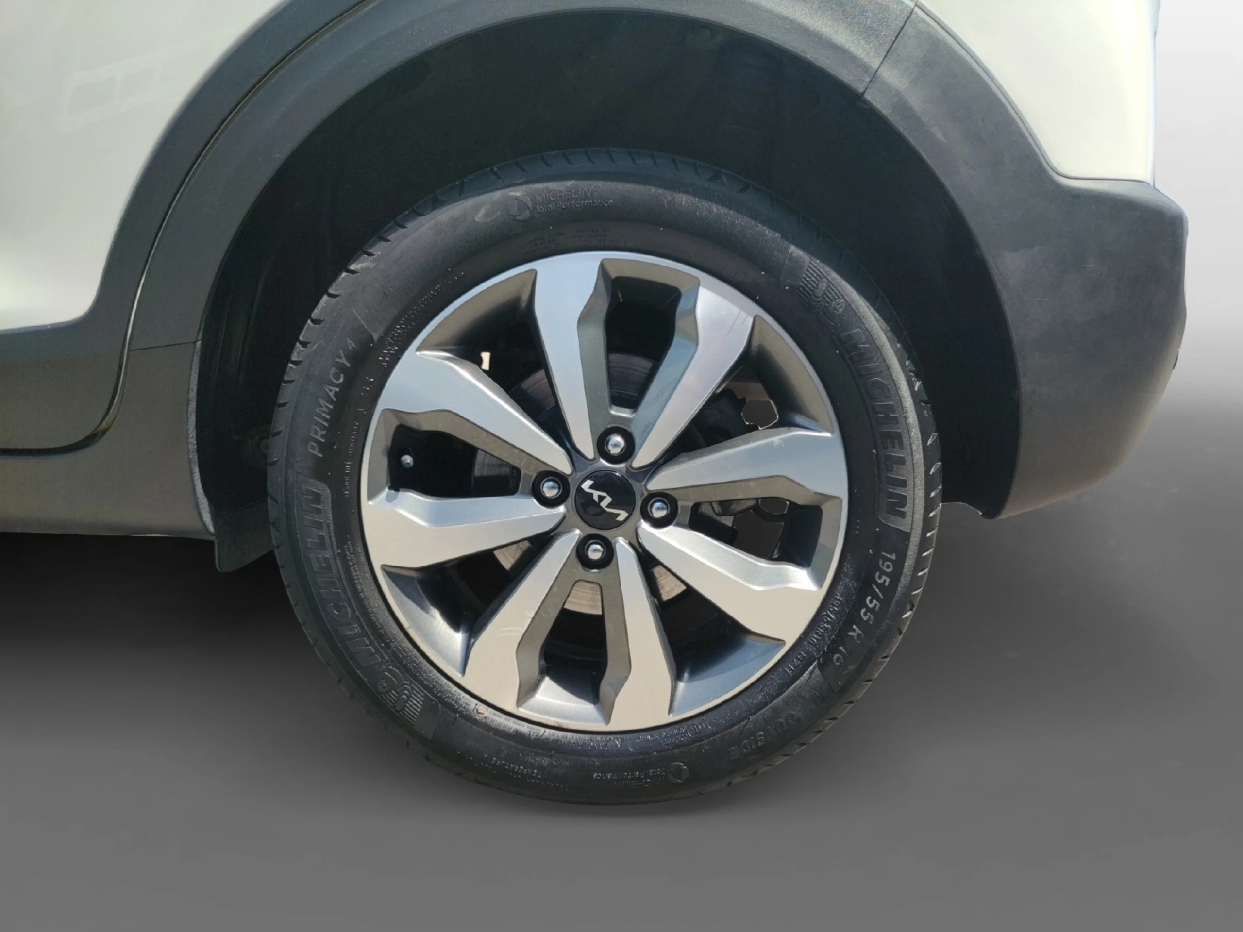 KIA STONIC 1.0 T GDI 74KW (100CV) MHEV IMT CONCEPT - Foto 8