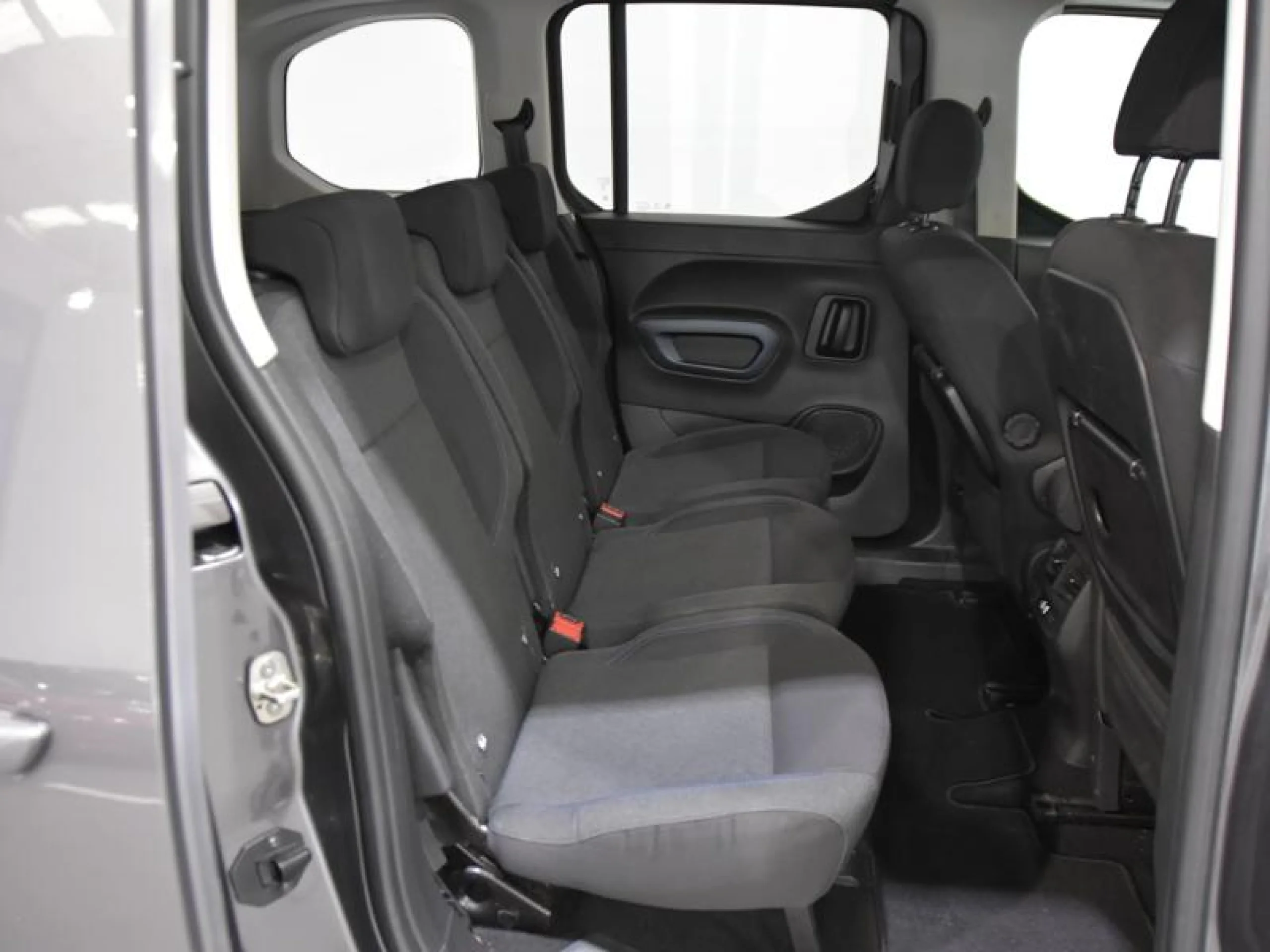 PEUGEOT Rifter ALLURE STANDARD BLUEHDI 73KW - Foto 6