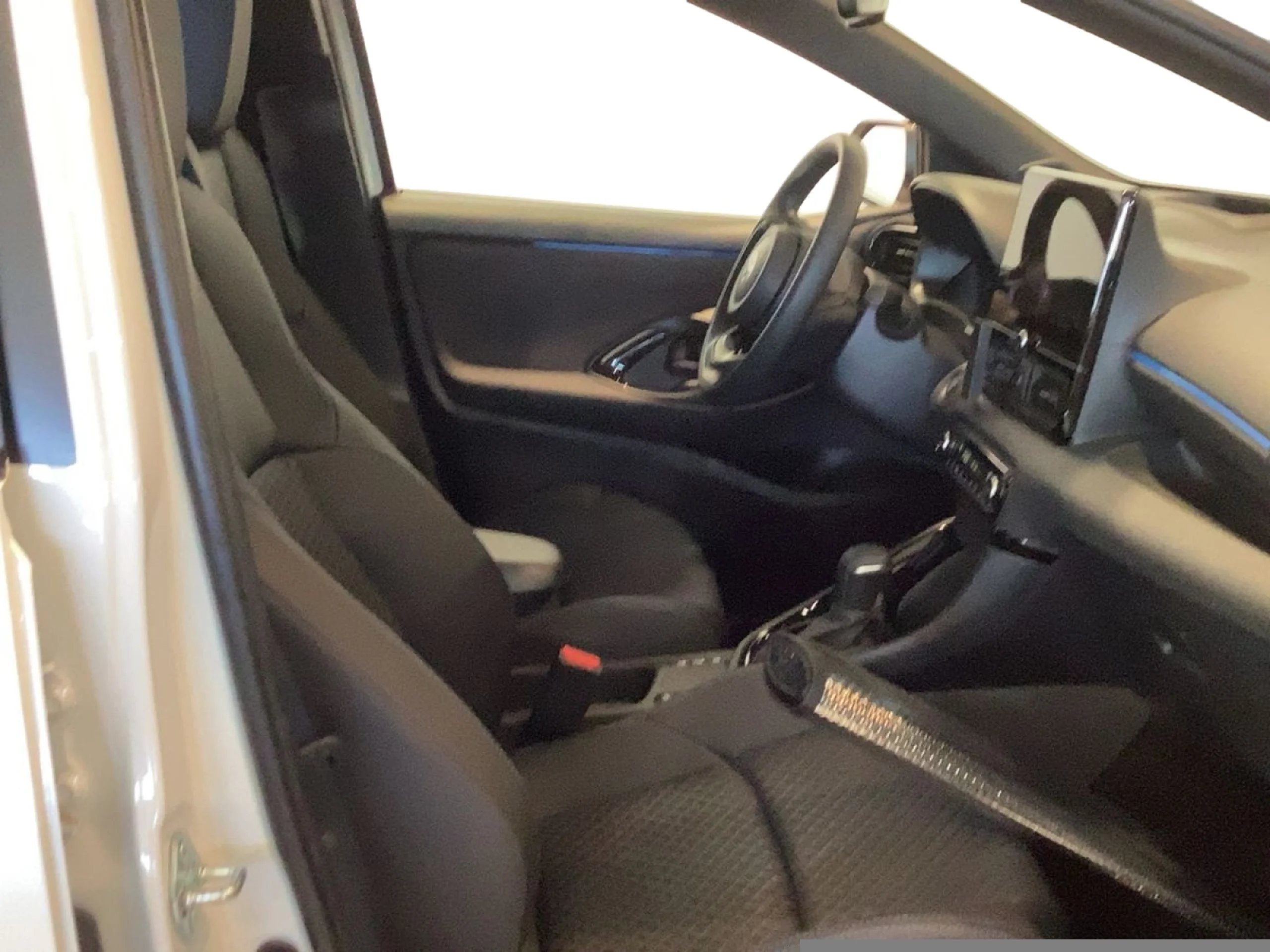 TOYOTA Yaris 1.5 130H PREMIERE EDITION - Foto 9