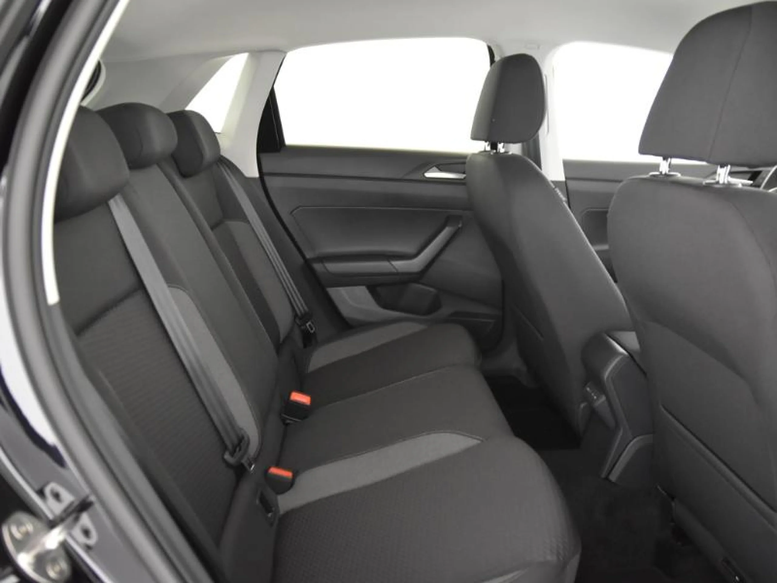 VOLKSWAGEN POLO POLO MÁS 1.0 TSI 70 KW (95 CV)  5 VEL. - Foto 6