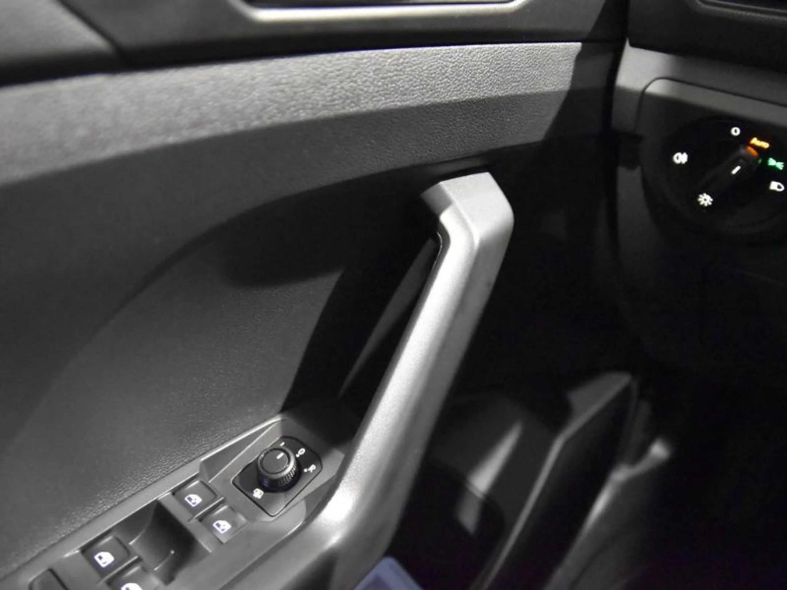 VOLKSWAGEN T CROSS T CROSS 1.0 TSI 70 KW (95 CV)  5 VEL. - Foto 16