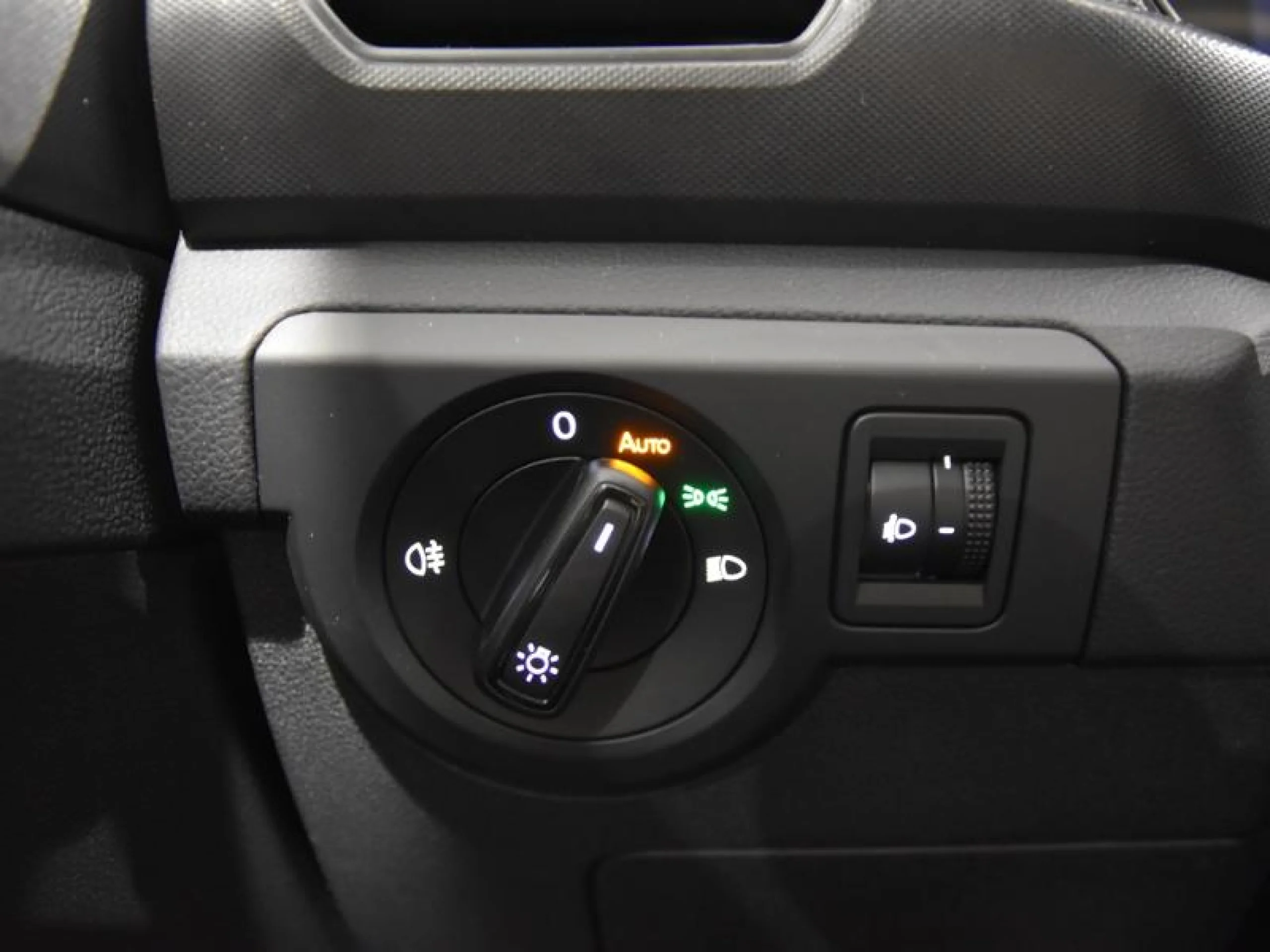 VOLKSWAGEN T CROSS T CROSS 1.0 TSI 70 KW (95 CV)  5 VEL. - Foto 17