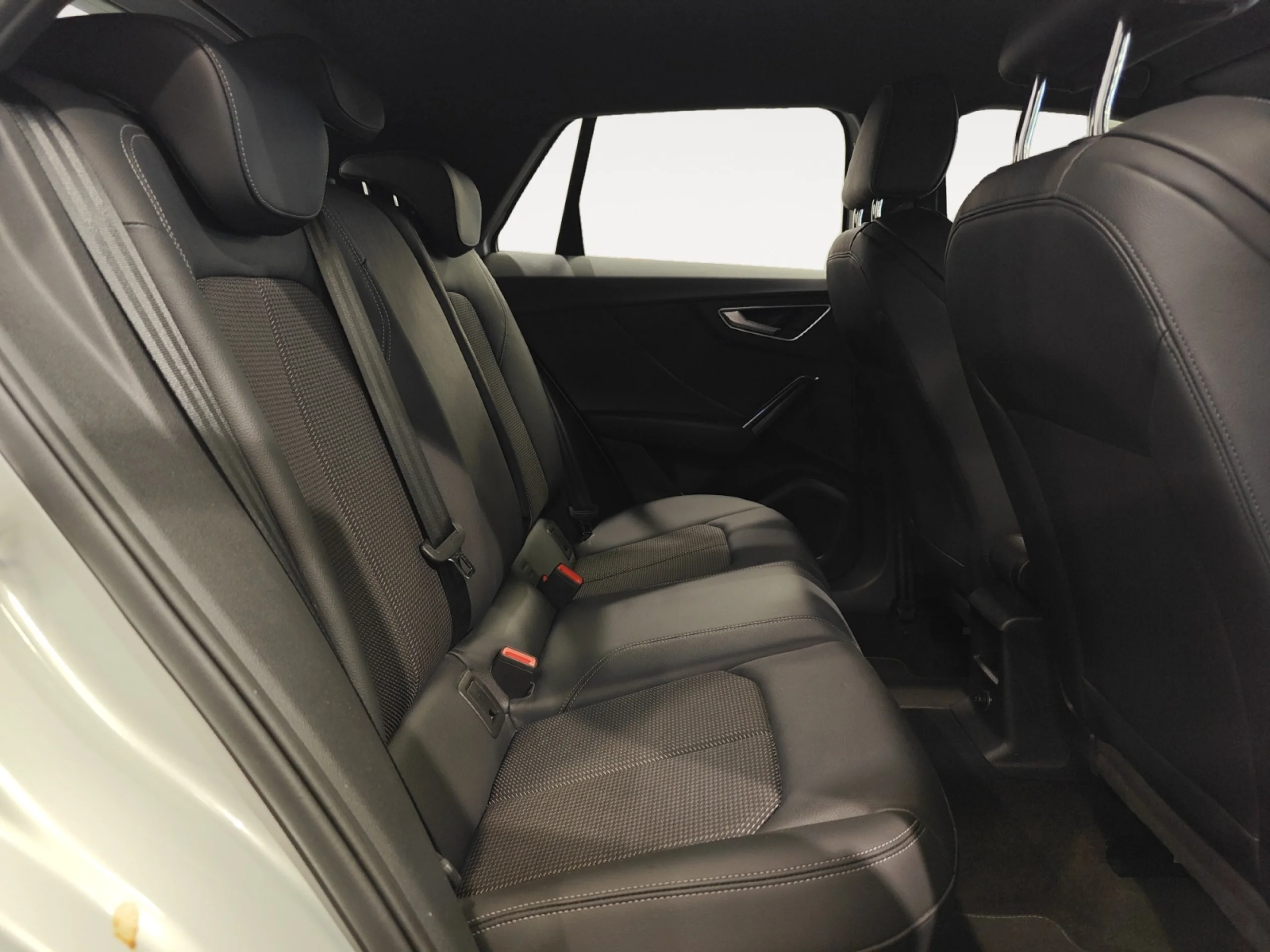 AUDI Q2 ADRENALIN EDITION 35 TDI 110KW S TRONIC - Foto 6