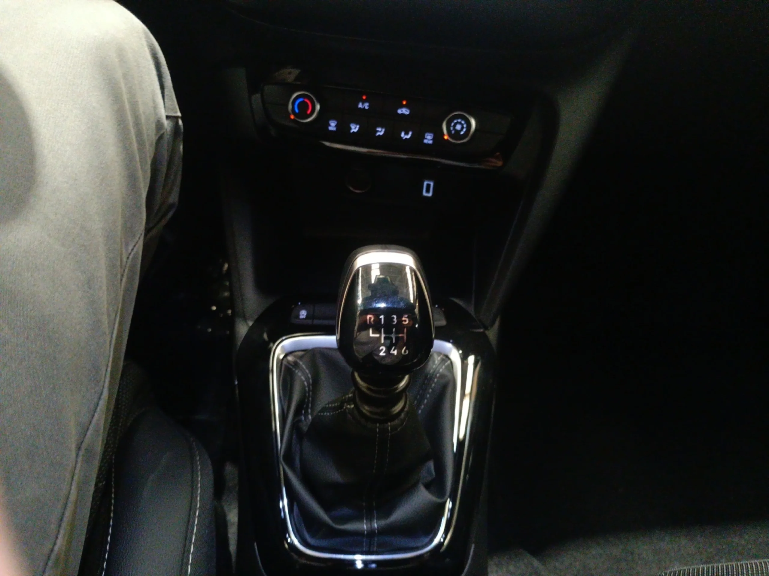 OPEL CORSA CORSA YES 1.2T XHL MT6 S/S 100 CV (74KW) - Foto 10