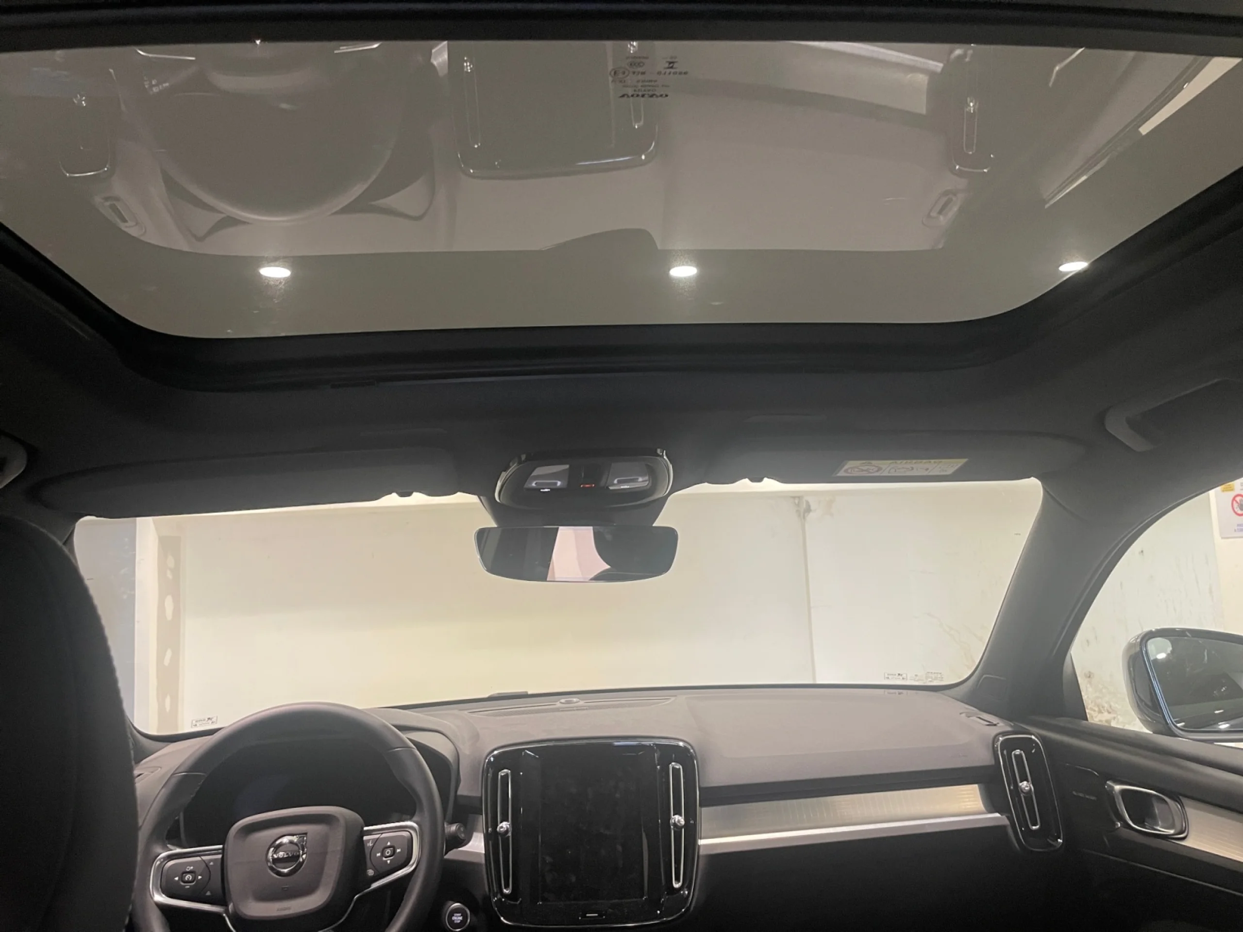 VOLVO XC40 2.0 B3 G PLUS DARK AUTO - Foto 10