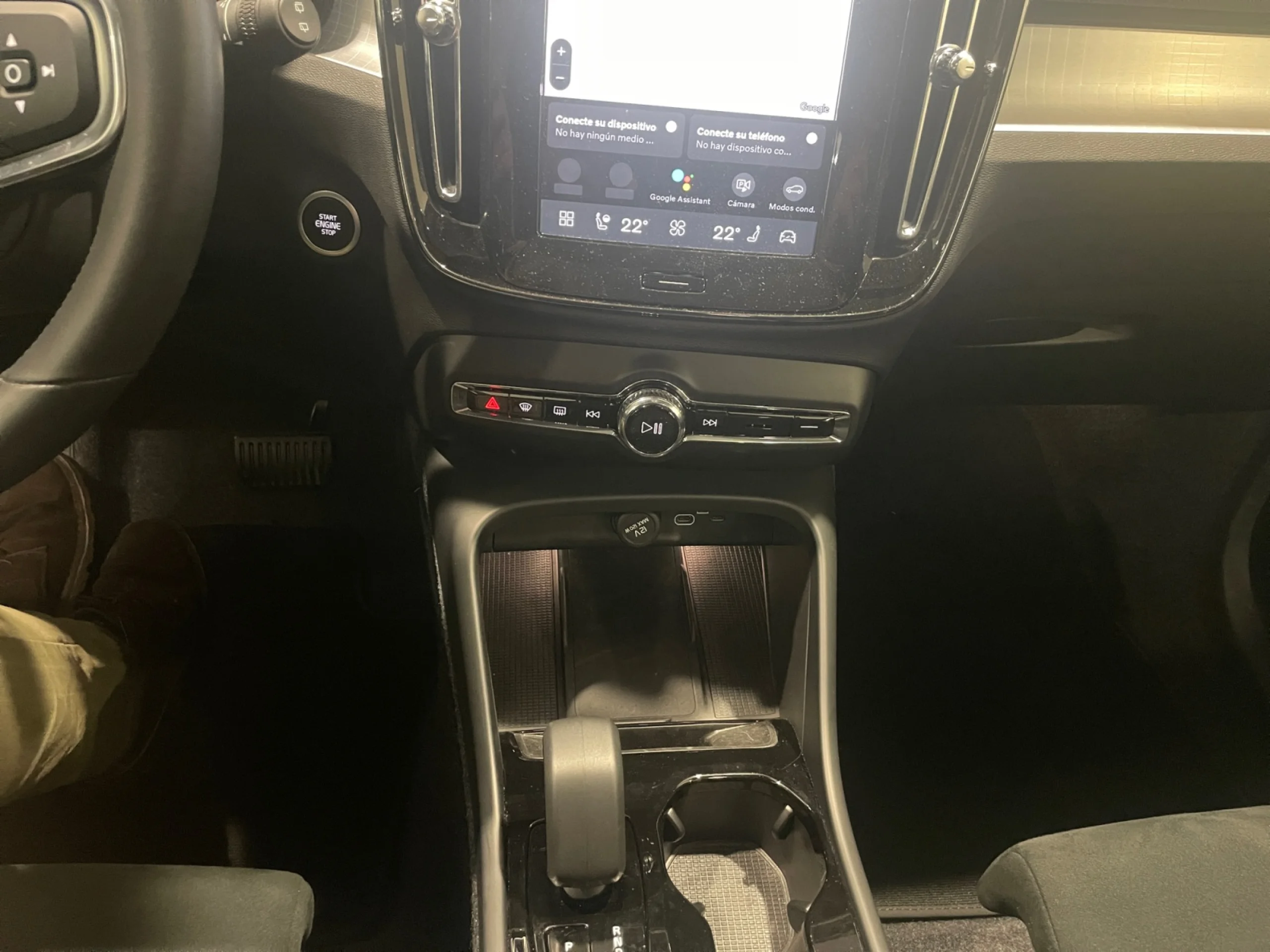 VOLVO XC40 2.0 B3 G PLUS DARK AUTO - Foto 12