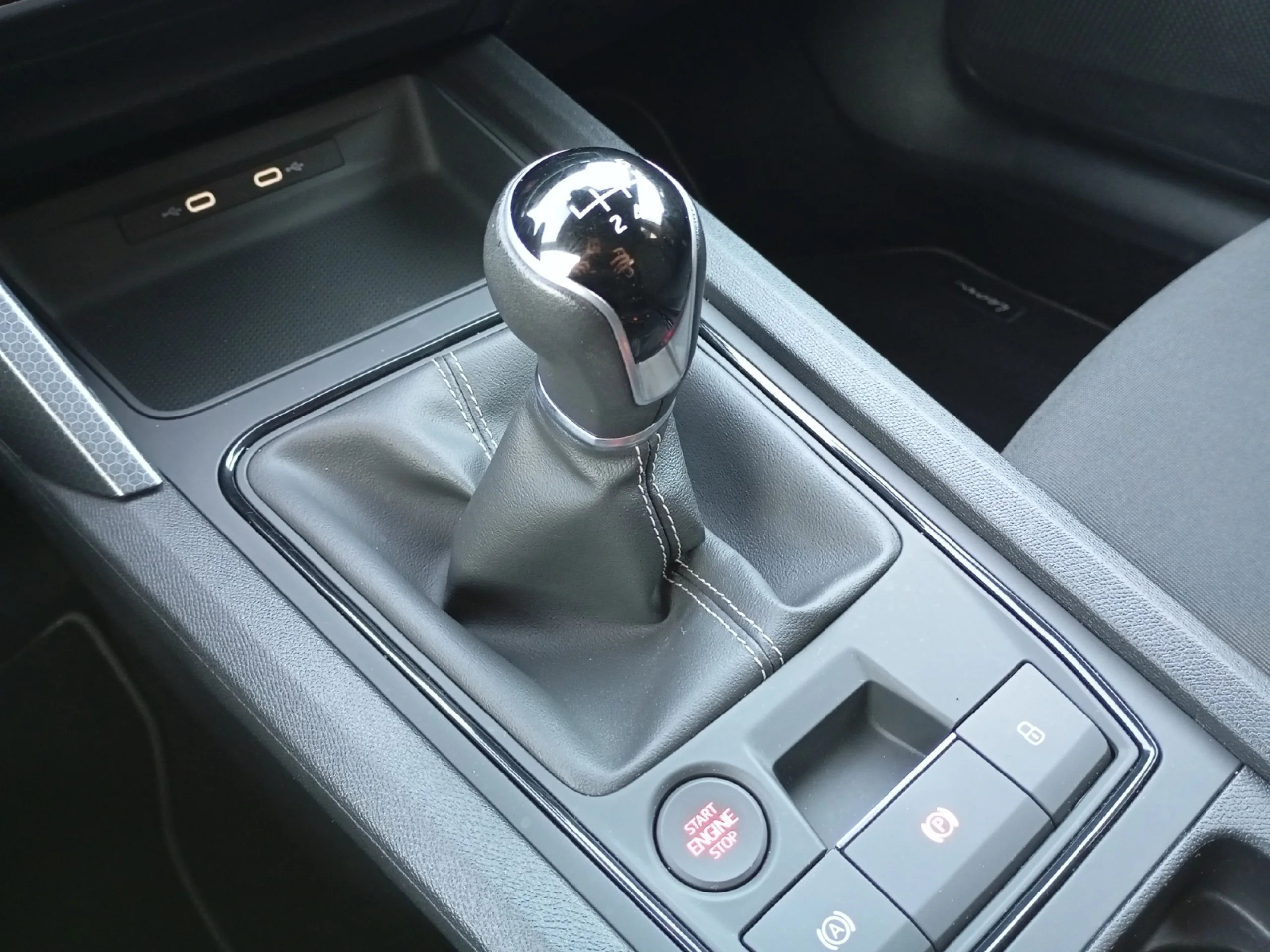 SEAT LEON 1.0 TSI 81KW S&S REFERENCE - Foto 13