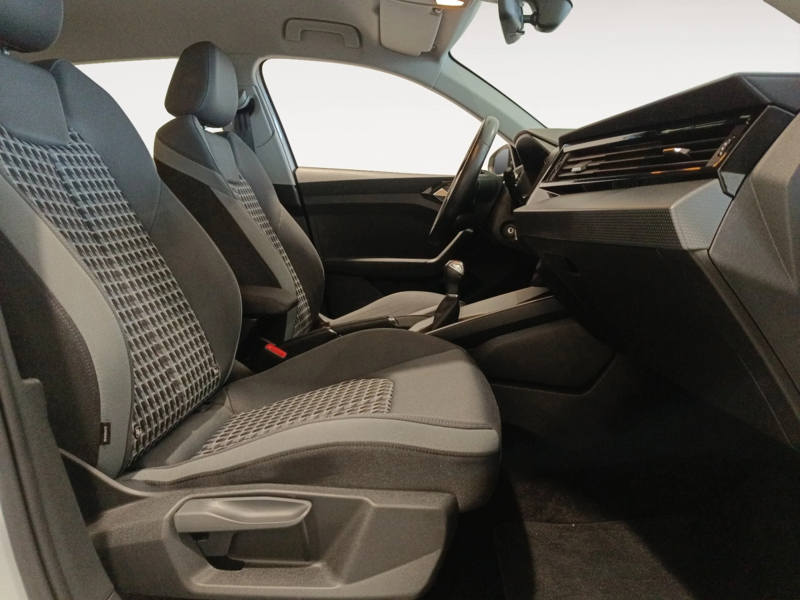AUDI A1 SPORTBACK S LINE 30 TFSI 85KW (116CV) - Foto 5